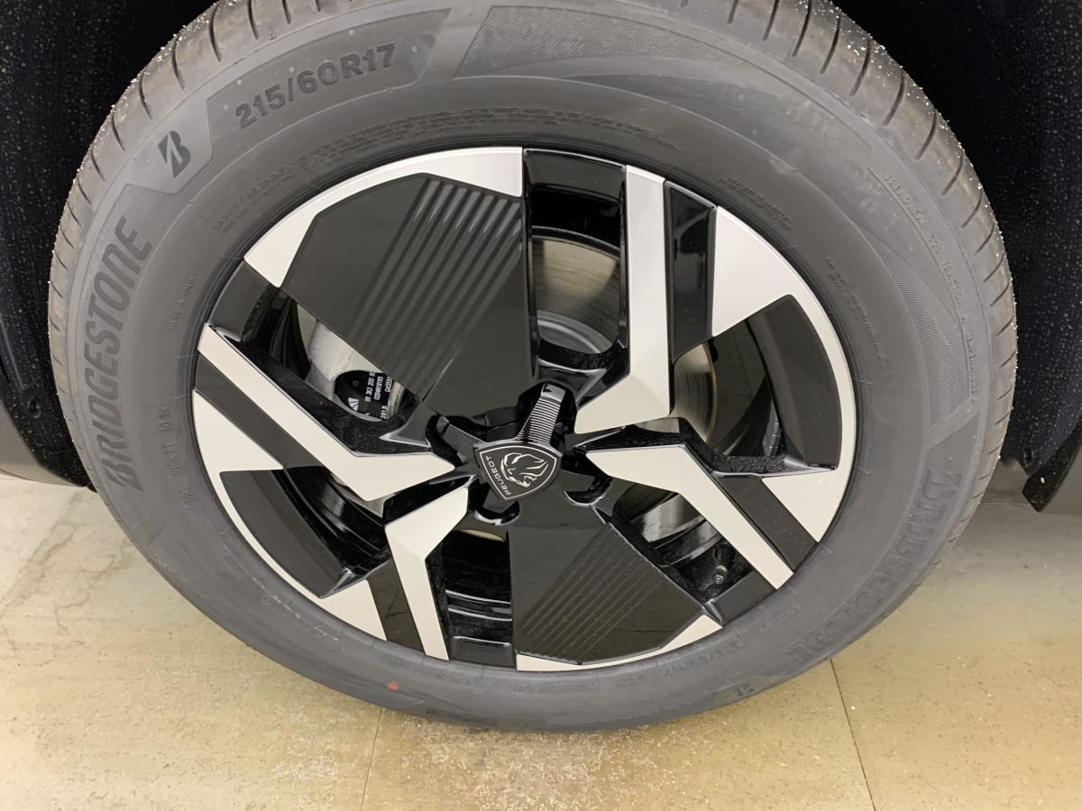 Vente en ligne Peugeot 2008 Hybrid 145 e-DCS6 Allure au prix de 24 380 €