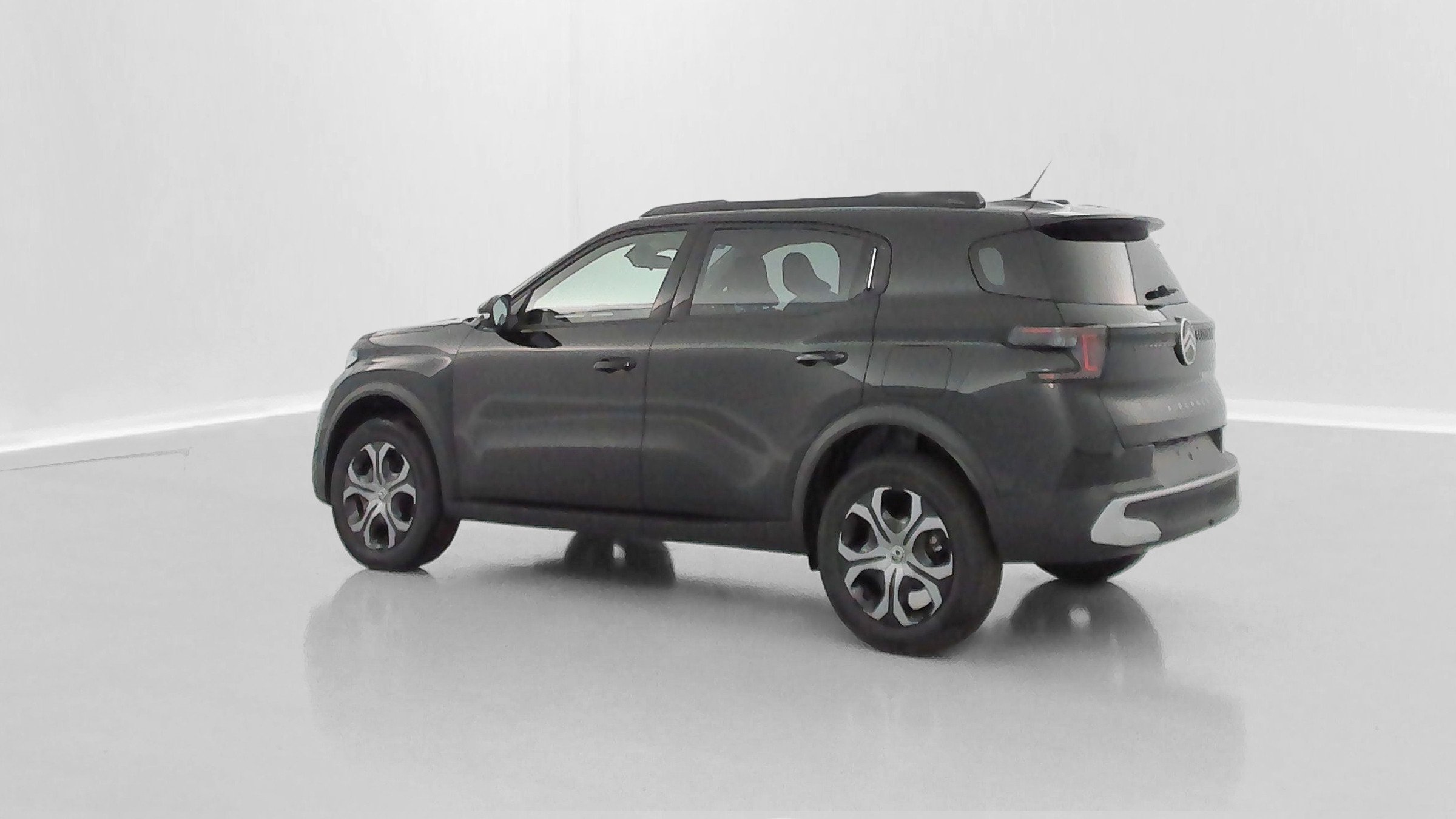 Vente en ligne Citroën C3 Aircross C3 AIRCROSS 1.2 Hybride 145ch Plus e-DCS6 au prix de 23 500 €