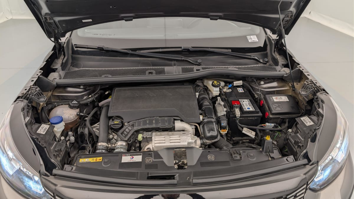 Vente en ligne Peugeot 2008 PureTech 130 S S BVM6 Allure au prix de 17 180 €