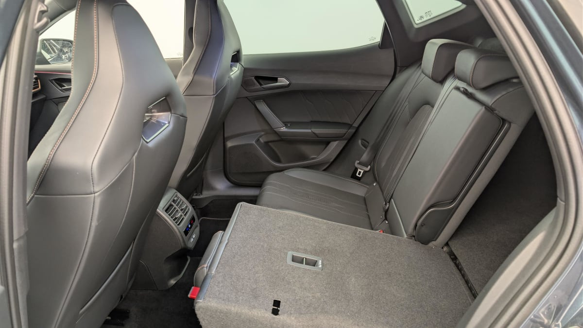 Vente en ligne Cupra Formentor 1.4 E-HYBRID 245 CH DSG6 VZ au prix de 29 540 €