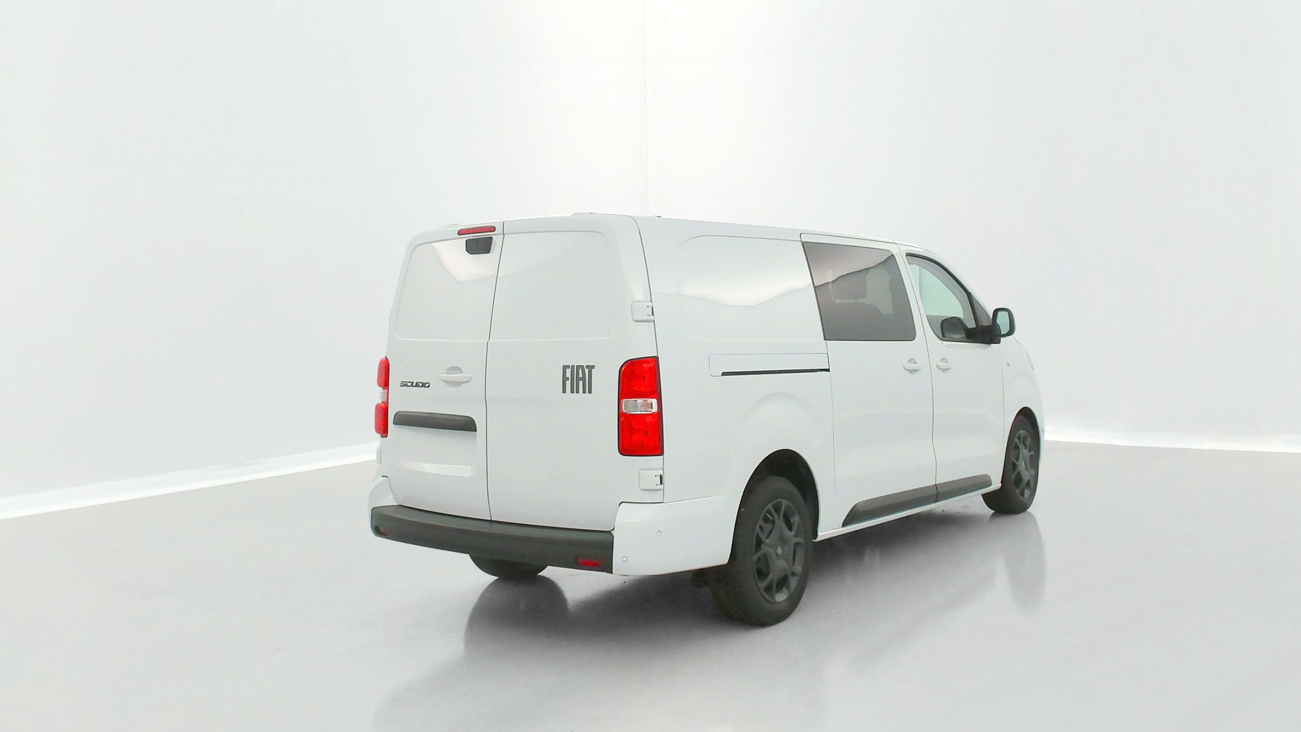 Vente en ligne Fiat Scudo SCUDO CA XL 2.0 BlueHDi 180ch Pack Premium Connect EAT8 au prix de 38 240 €