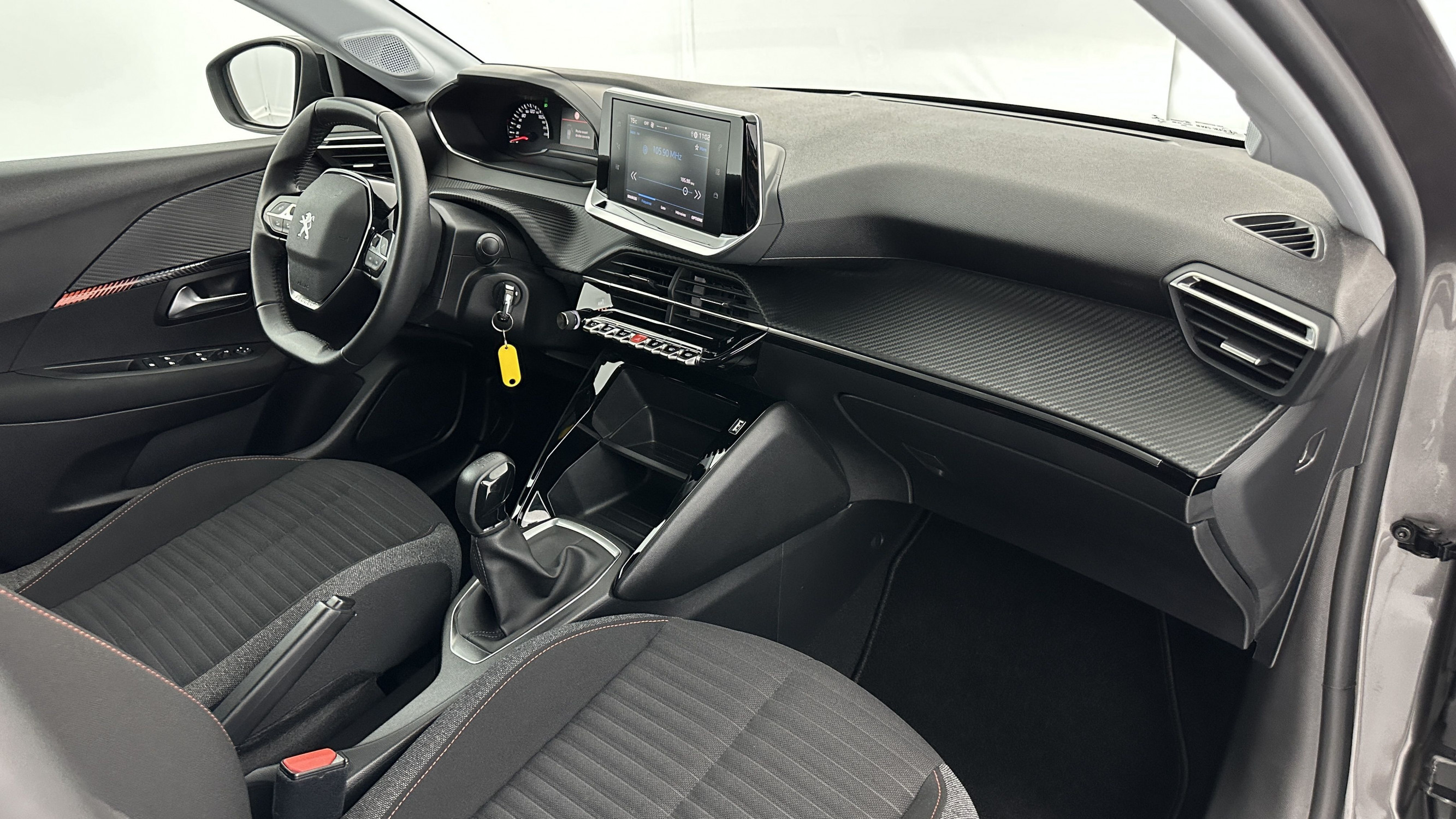 Vente en ligne Peugeot 208 208 II 1.2 PureTech 75ch Active Pack au prix de 15 500 €