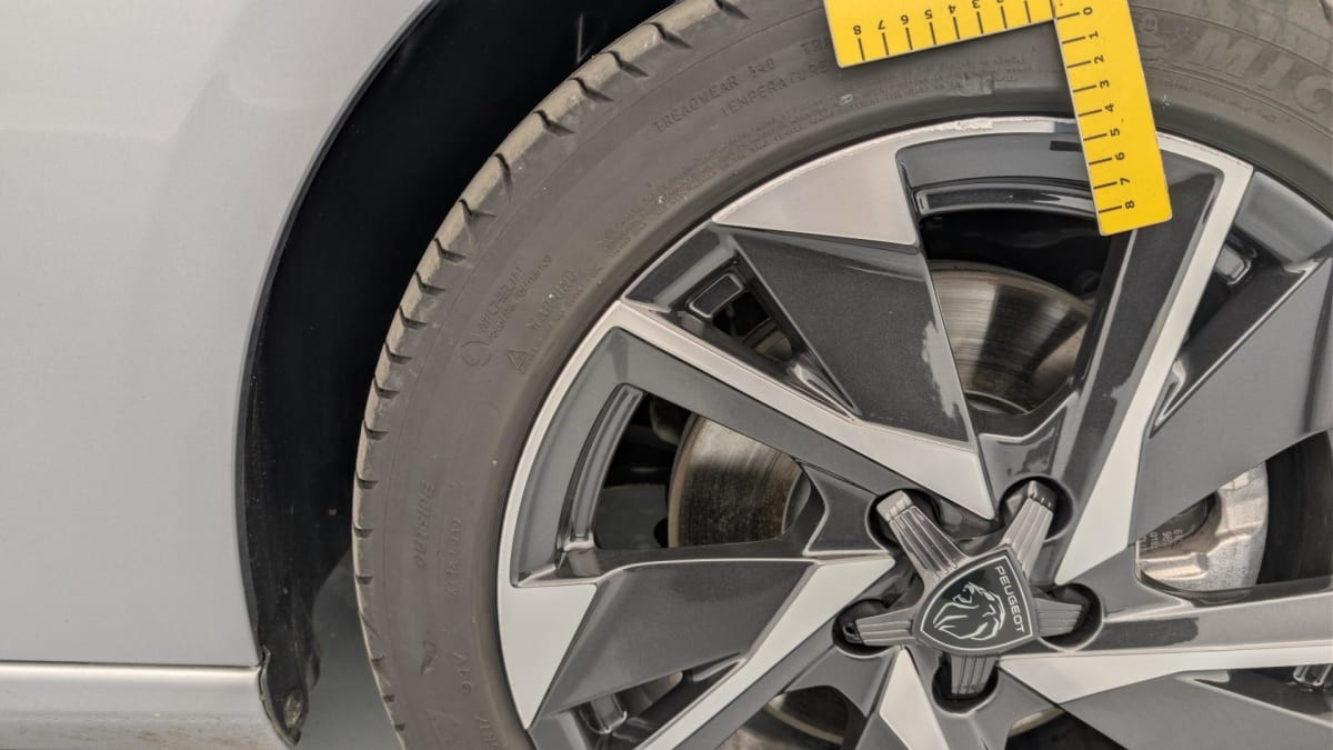 Vente en ligne Peugeot 308 Hybrid 145 e-DCS6 Allure au prix de 23 980 €