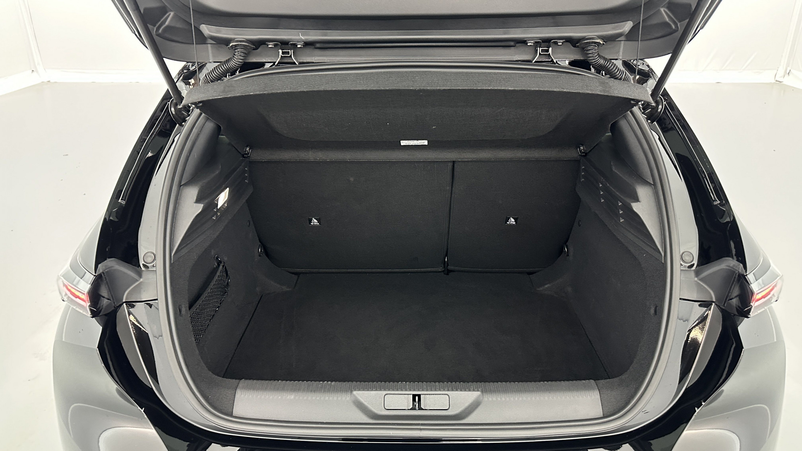 Vente en ligne Peugeot 308 308 1.2 Hybrid 136ch Allure e-DCS6 au prix de 24 710 €