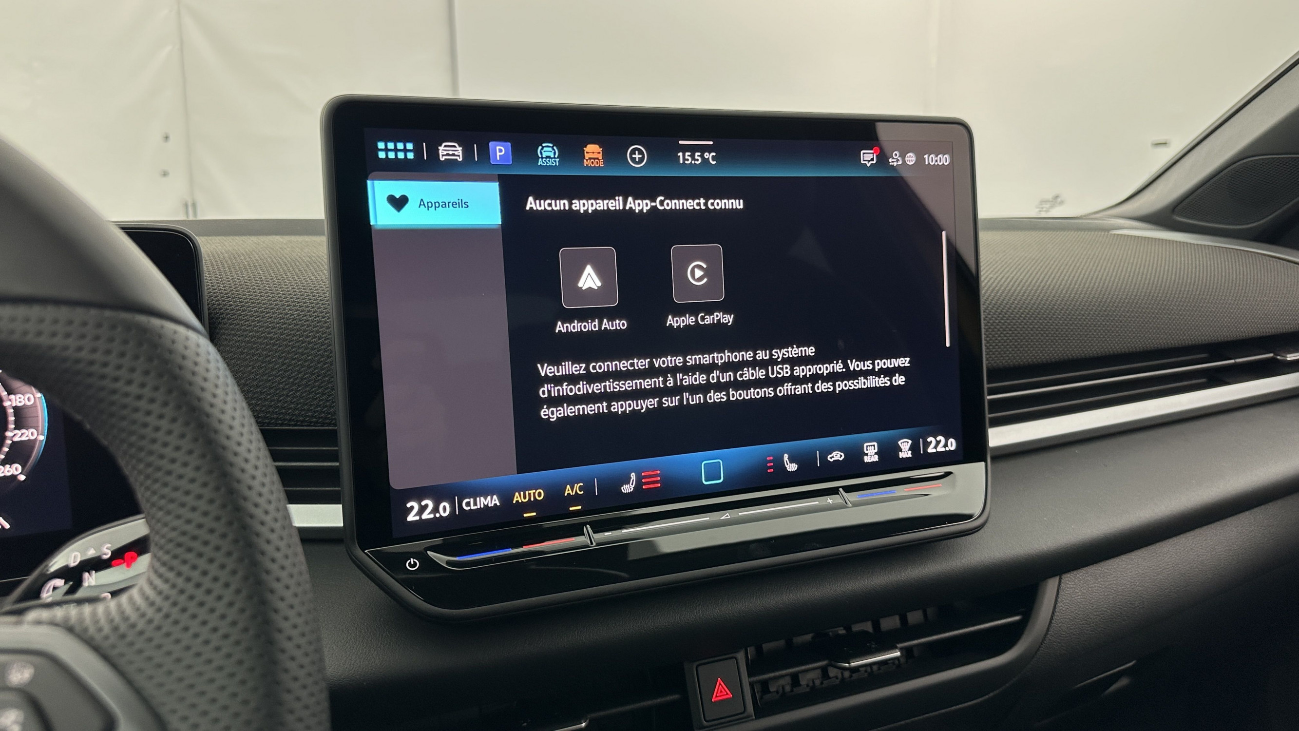 Vente en ligne Volkswagen T-Roc T-ROC 1.5 eTSI EVO2 Hybrid 150ch R-Line DSG7 au prix de 37 600 €