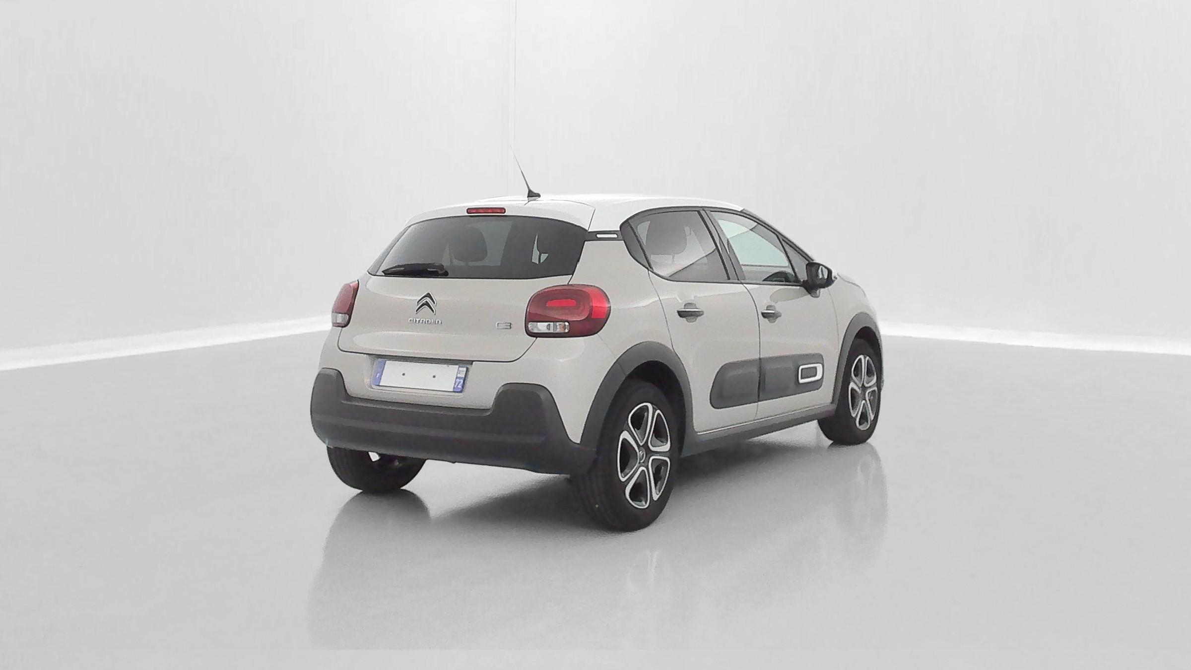 Vente en ligne Citroën C3 C3 III 1.2 PureTech 83ch Shine au prix de 16 510 €