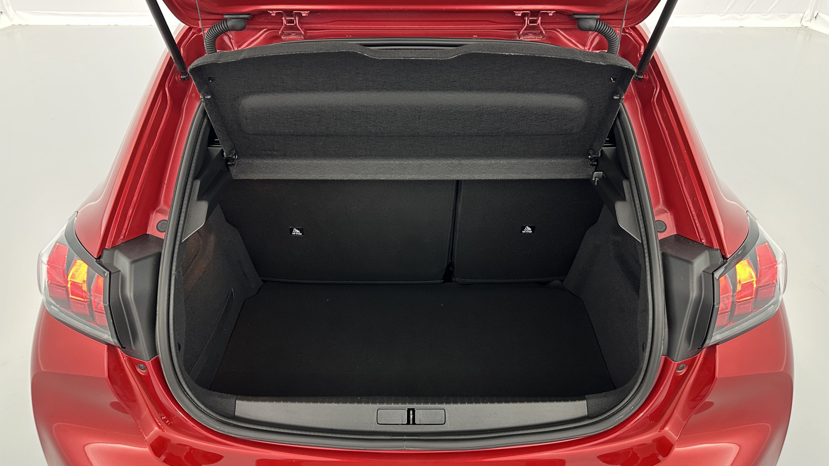 Vente en ligne Peugeot 208 208 II 1.2 PureTech 75ch Active Pack au prix de 17 000 €