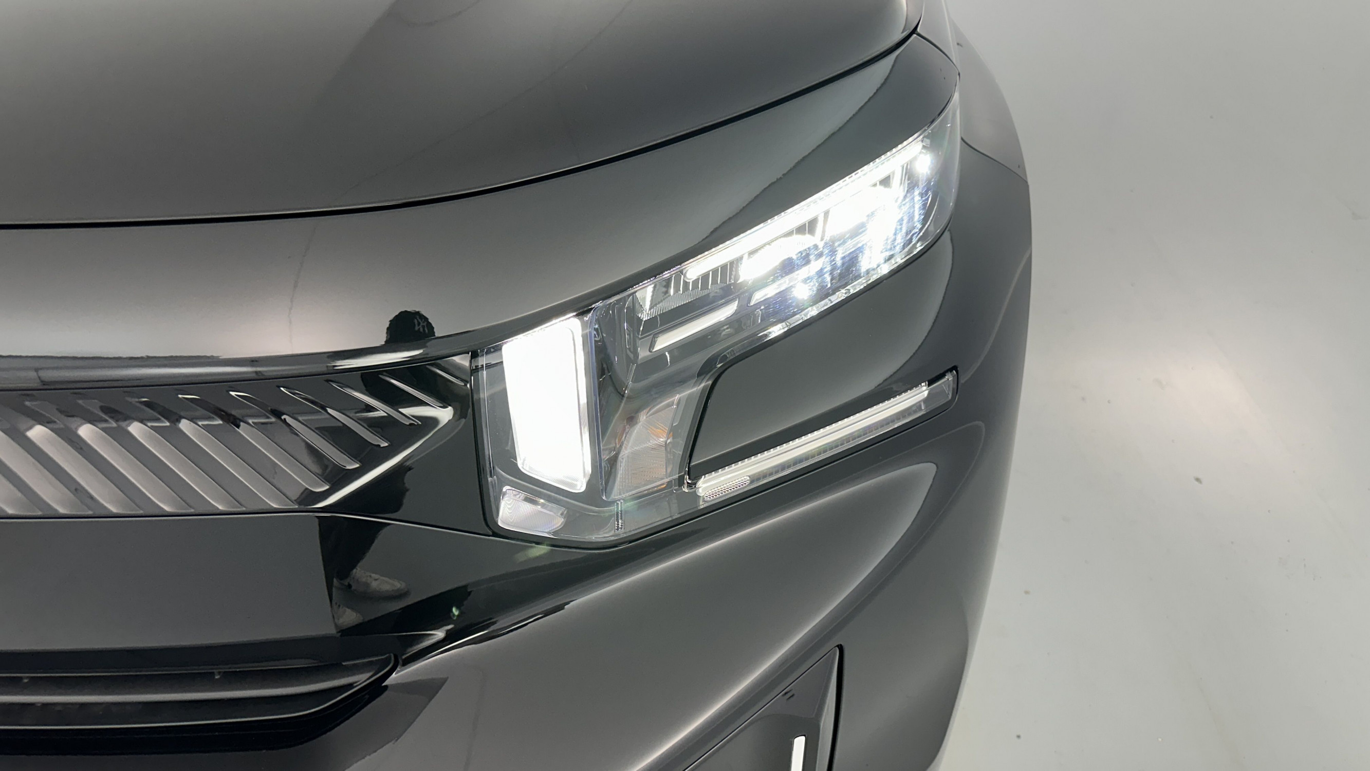 Vente en ligne Citroën C3 Aircross C3 AIRCROSS 1.2 Hybride 145ch Plus e-DCS6 au prix de 23 500 €