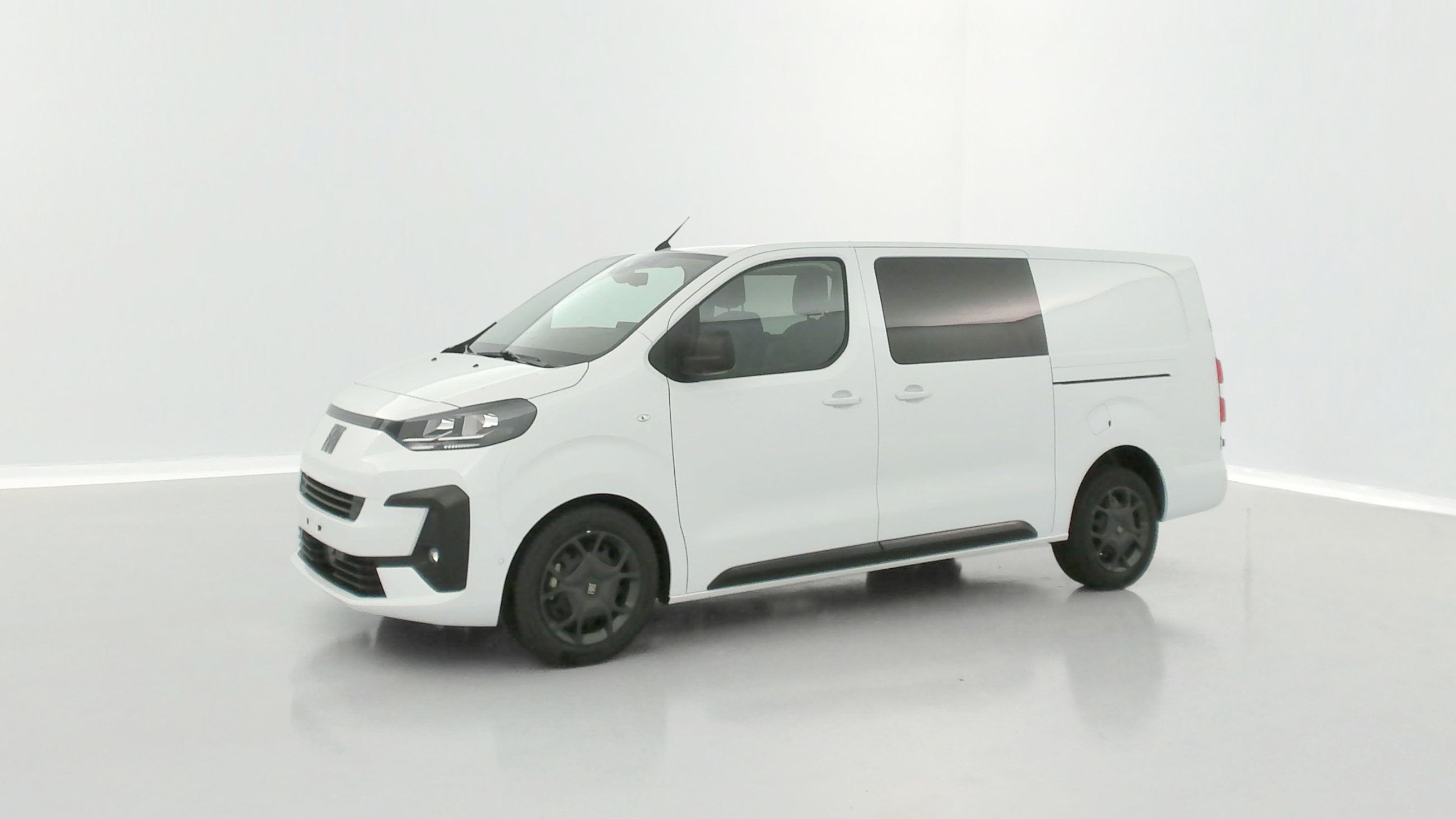 Vente en ligne Fiat Scudo SCUDO CA XL 2.0 BlueHDi 180ch Pack Premium Connect EAT8 au prix de 38 240 €