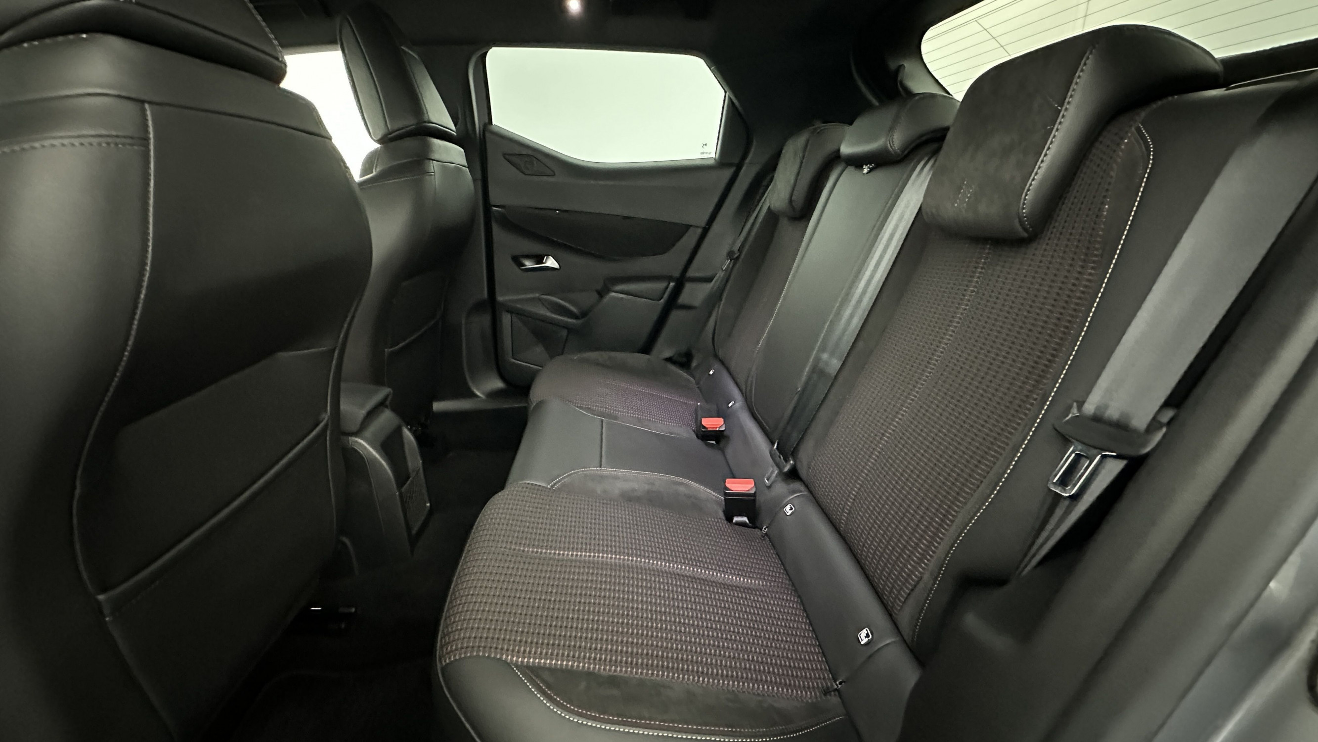 Vente en ligne Ds Ds3 Crossback DS3 CROSSBACK 50 kWh E-Tense 136ch Performance Line + au prix de 16 400 €