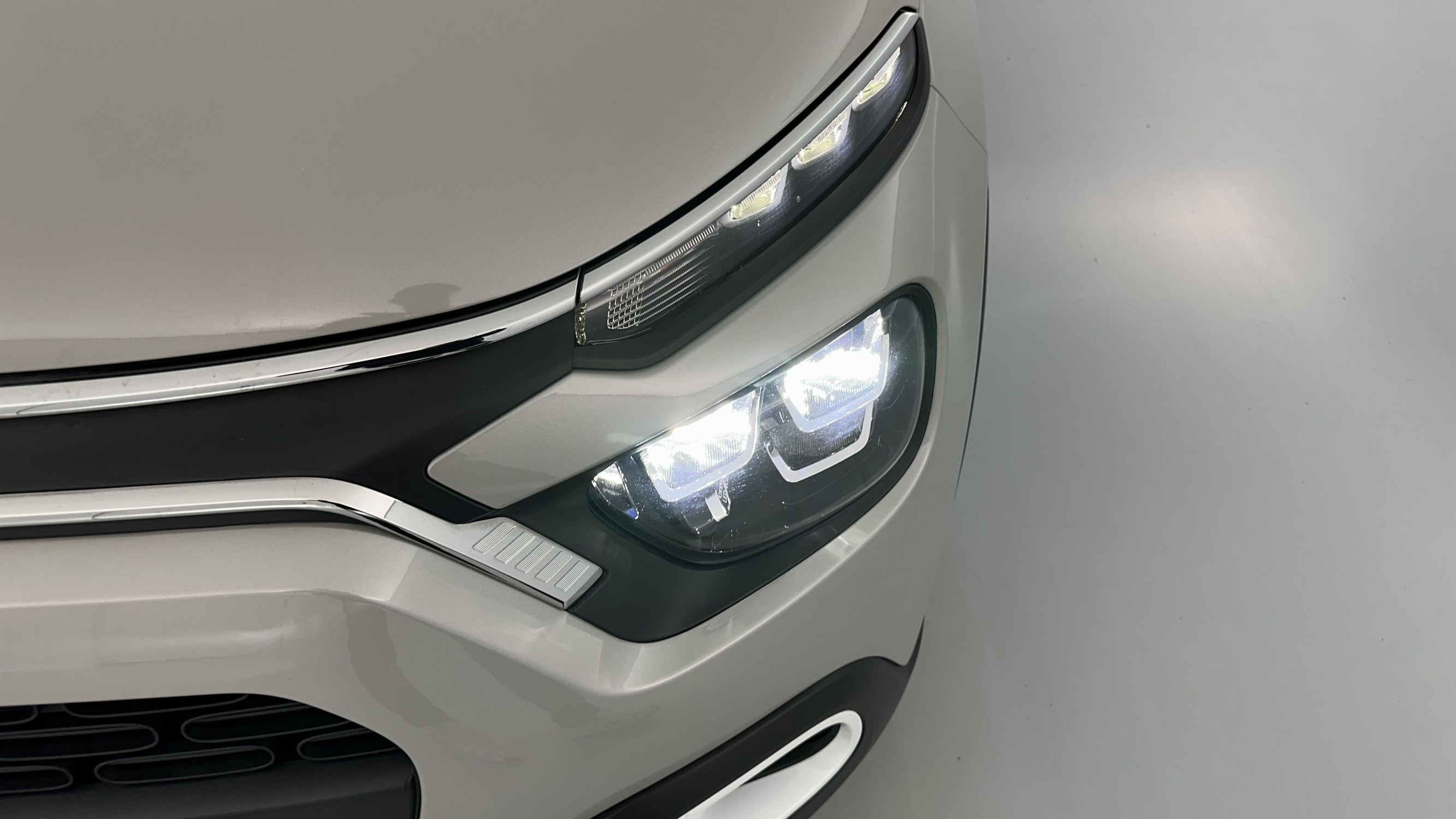 Vente en ligne Citroën C3 C3 III 1.2 PureTech 83ch Shine au prix de 16 510 €