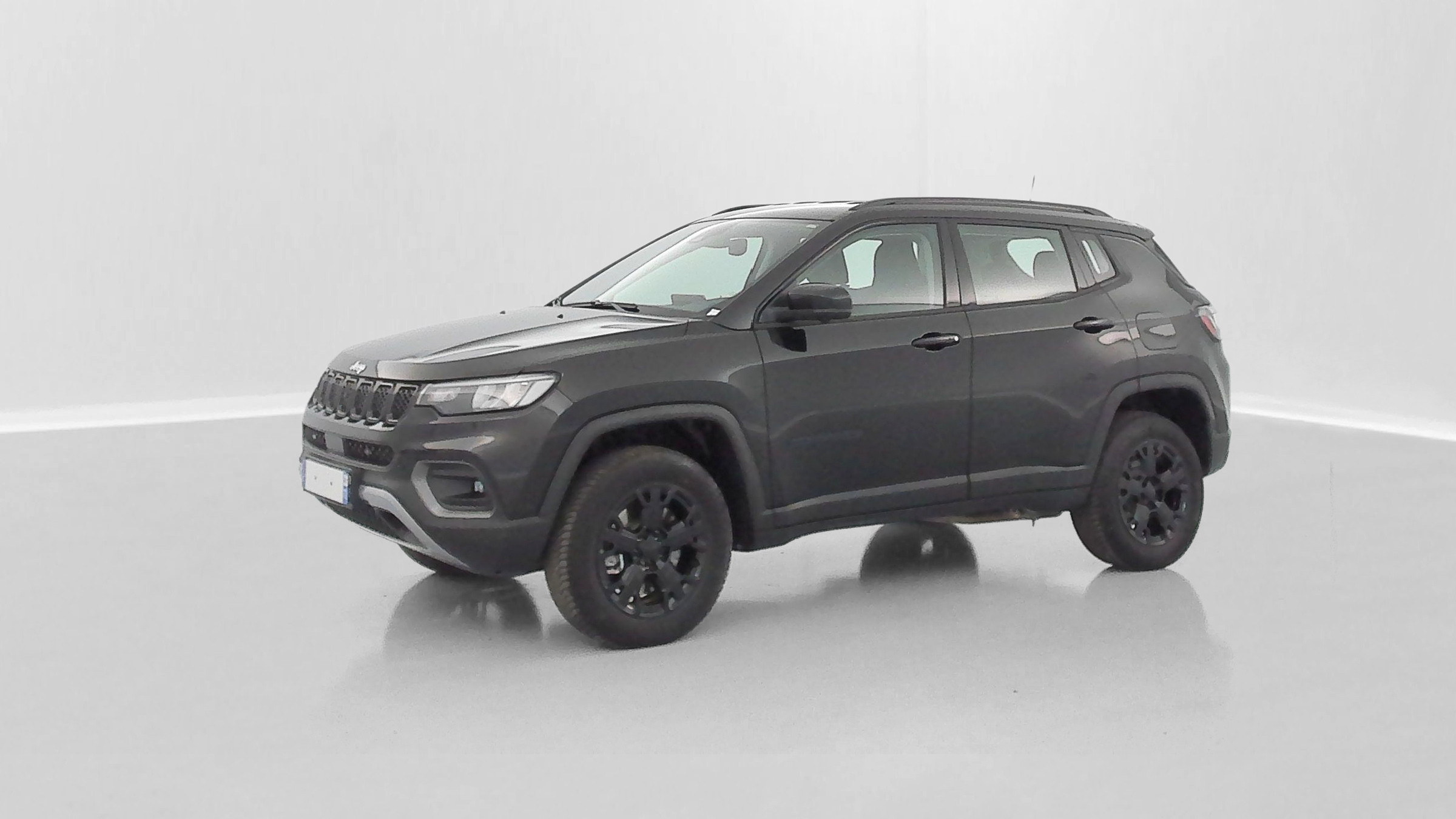 Vente en ligne Jeep Compass COMPASS II 1.3 T4 240ch PHEV 4xe Overland AT6 eAWD au prix de 27 500 €