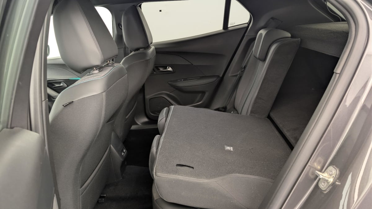 Vente en ligne Peugeot 2008 PureTech 130 S S BVM6 Allure au prix de 17 180 €