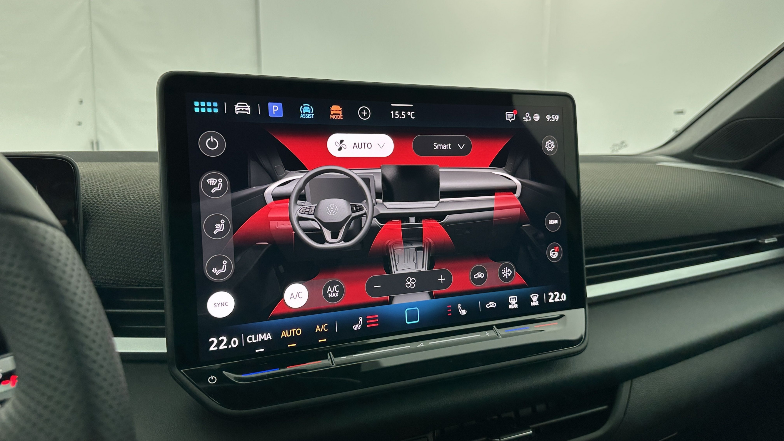 Vente en ligne Volkswagen T-Roc T-ROC 1.5 eTSI EVO2 Hybrid 150ch R-Line DSG7 au prix de 37 600 €