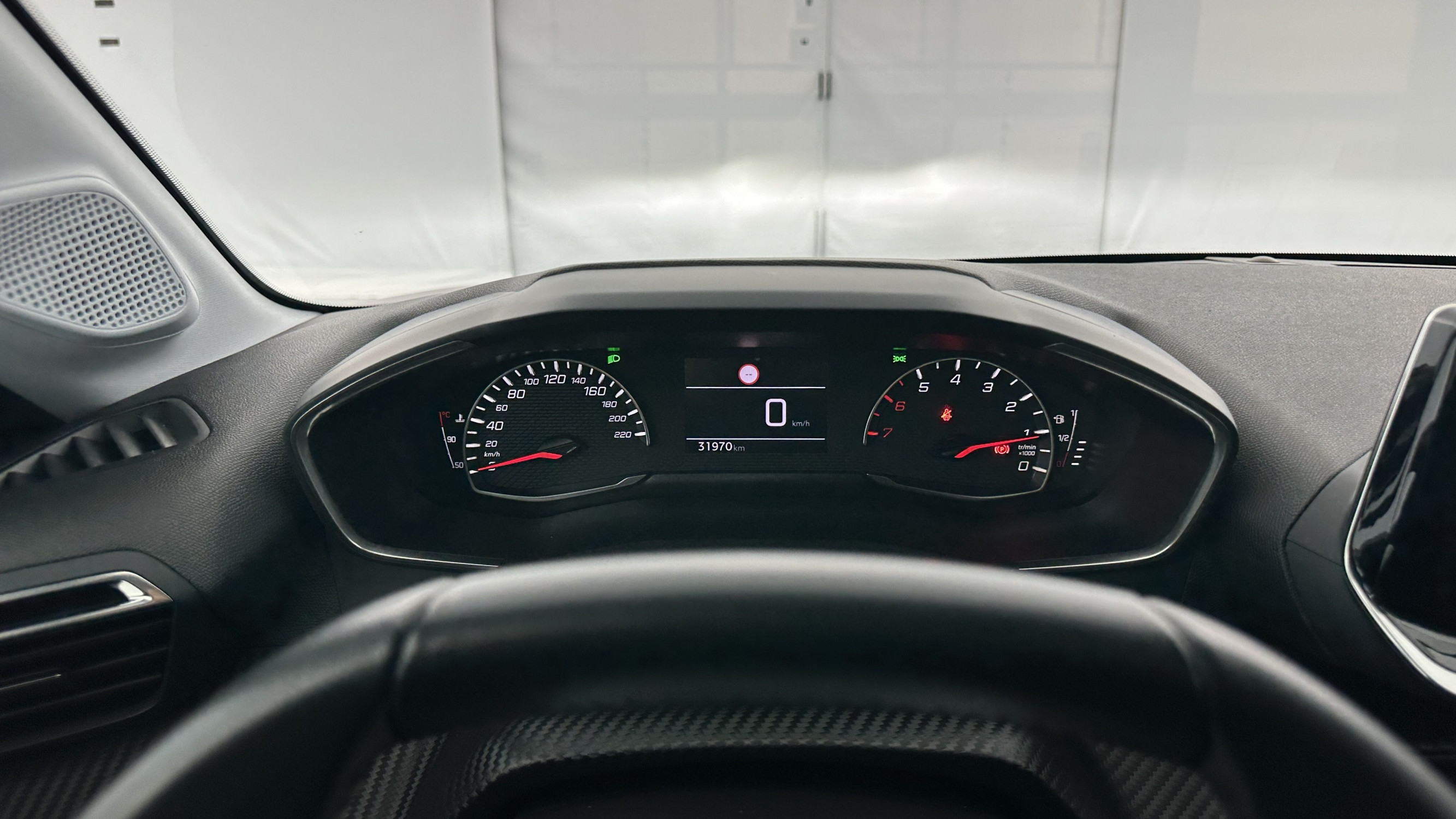 Vente en ligne Peugeot 208 208 II 1.2 PureTech 75ch Active Pack au prix de 17 000 €