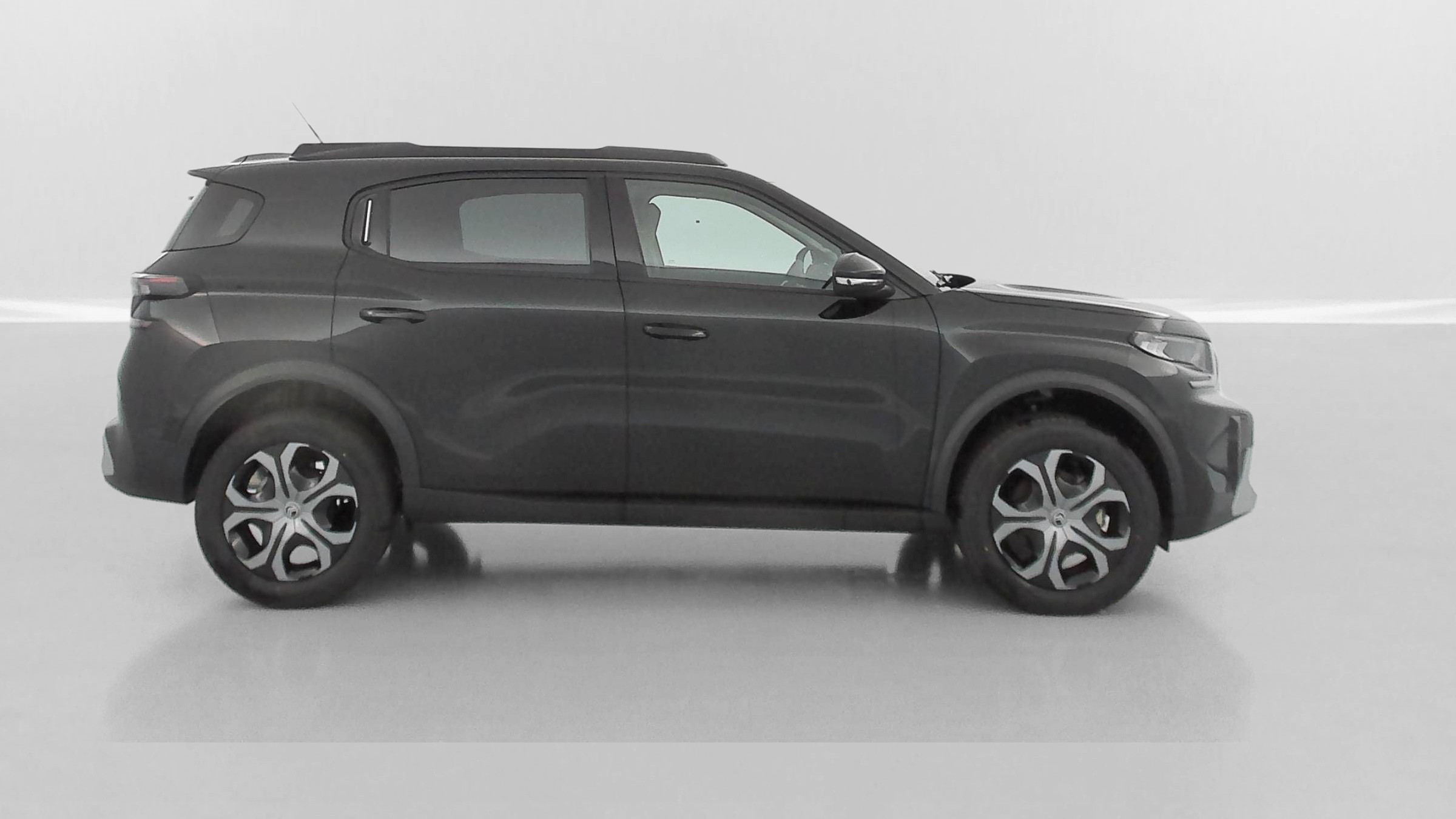 Vente en ligne Citroën C3 Aircross C3 AIRCROSS 1.2 Hybride 145ch Plus e-DCS6 au prix de 23 500 €