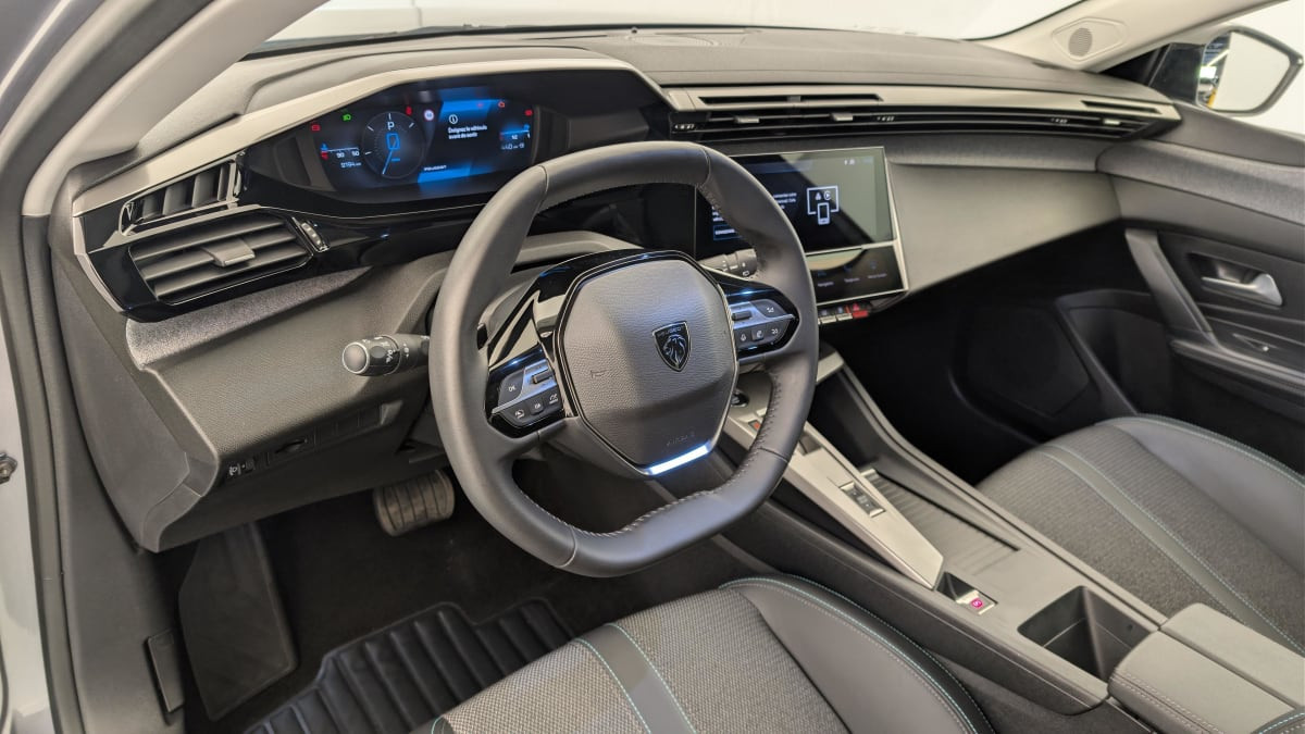 Vente en ligne Peugeot 308 Hybrid 145 e-DCS6 Allure au prix de 23 980 €