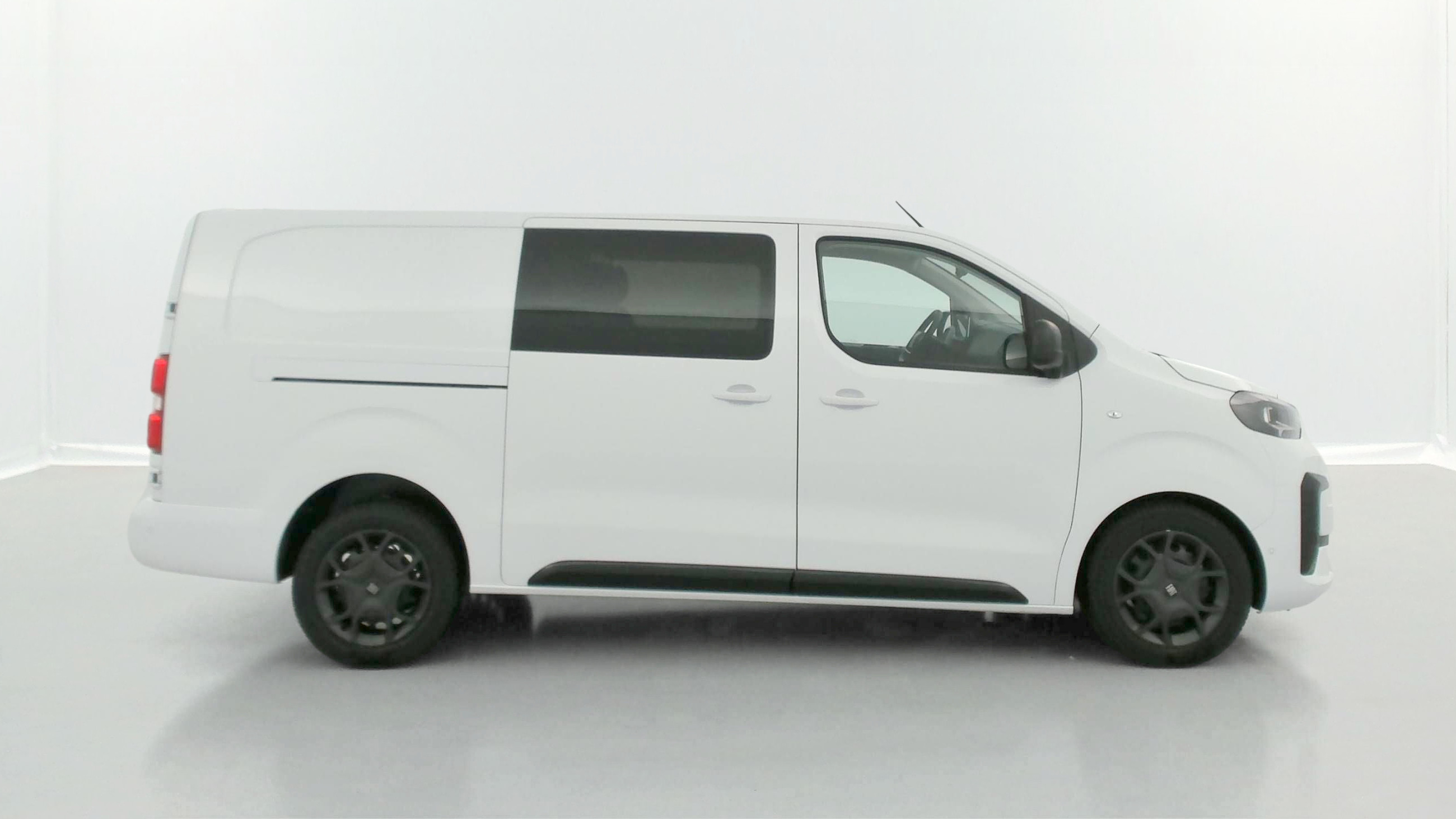 Vente en ligne Fiat Scudo SCUDO CA XL 2.0 BlueHDi 180ch Pack Premium Connect EAT8 au prix de 38 240 €