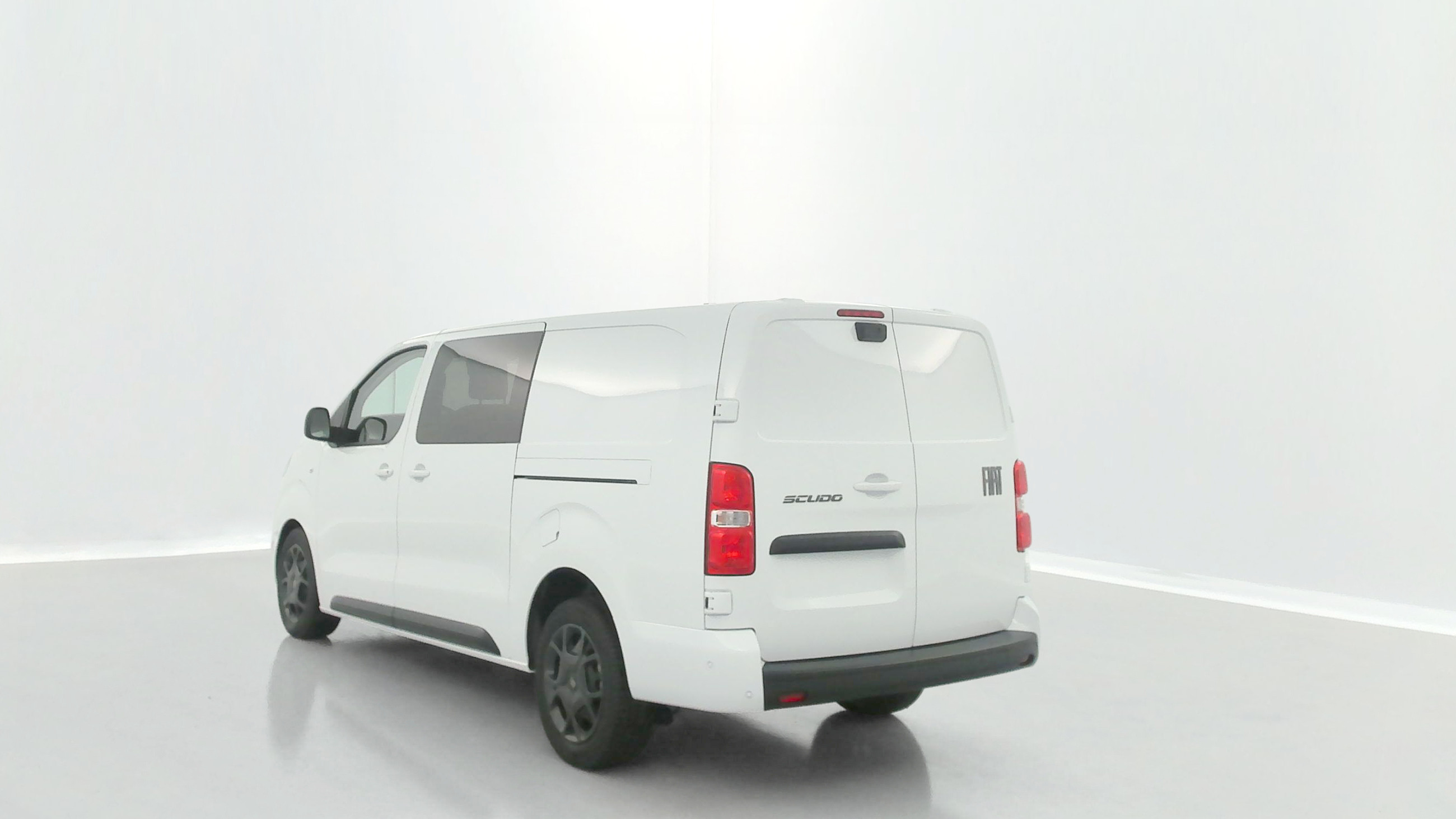 Vente en ligne Fiat Scudo SCUDO CA XL 2.0 BlueHDi 180ch Pack Premium Connect EAT8 au prix de 38 240 €