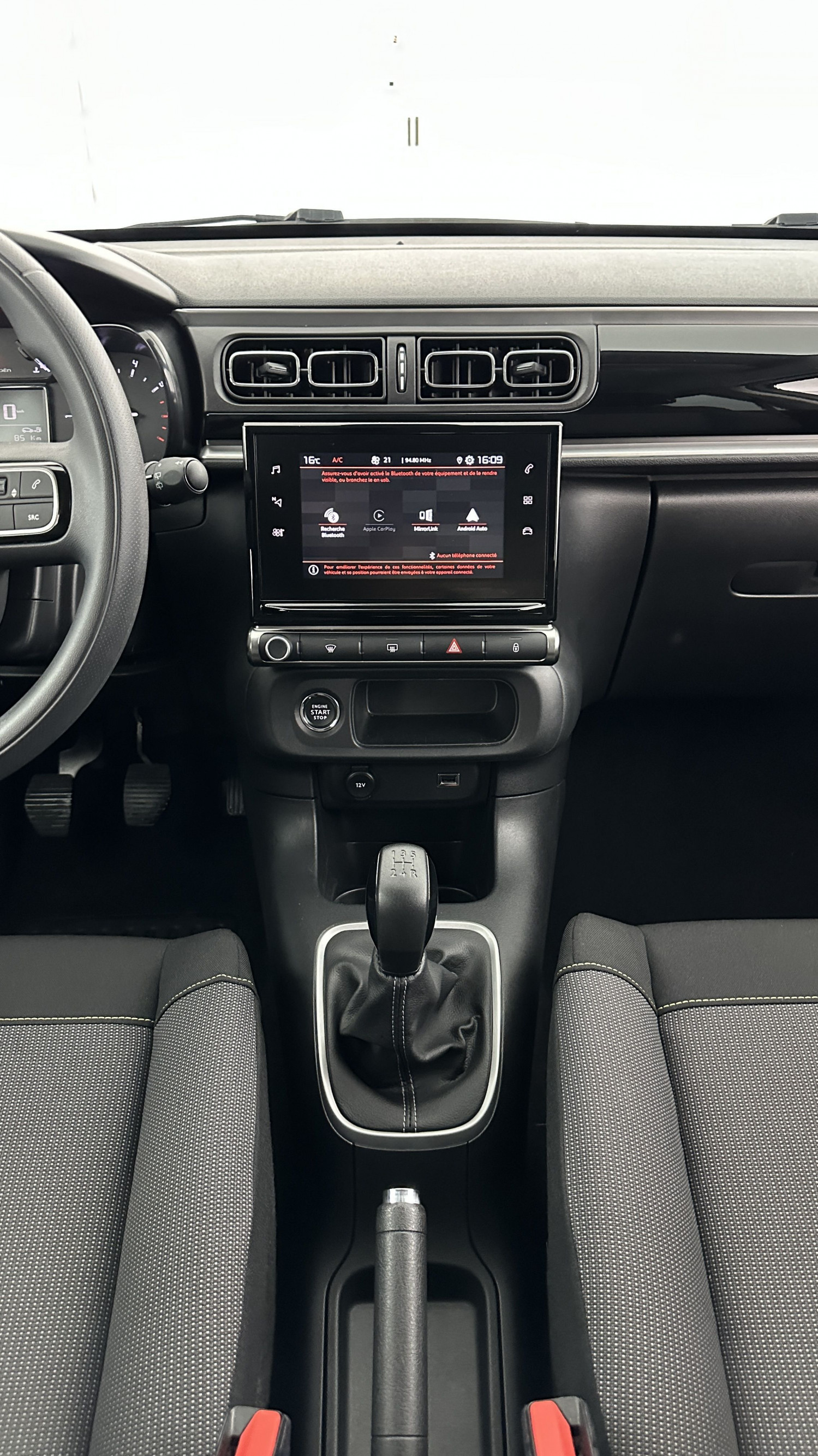 Vente en ligne Citroën C3 C3 III 1.2 PureTech 83ch Shine au prix de 16 510 €