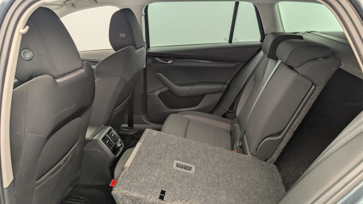 Vente en ligne Skoda Octavia Combi 2.0 TDI 116 ch Ambition au prix de 22 330 €