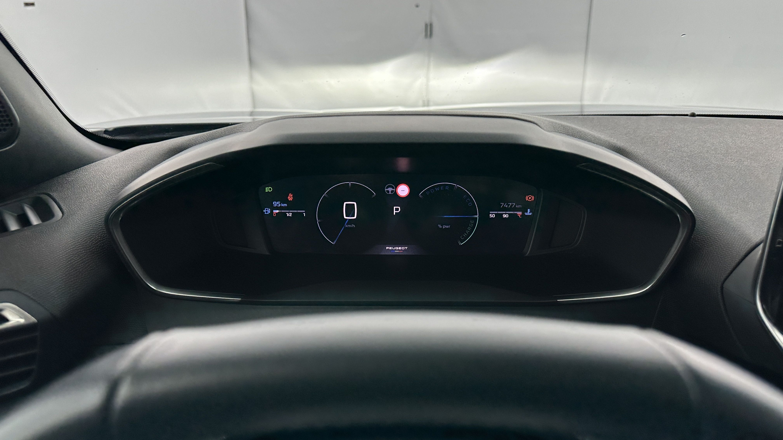 Vente en ligne Peugeot 2008 2008 II 1.2 Hybrid 145ch Allure e-DCS6  au prix de 25 010 €