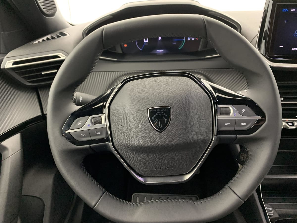 Vente en ligne Peugeot 2008 Hybrid 145 e-DCS6 Allure au prix de 24 380 €