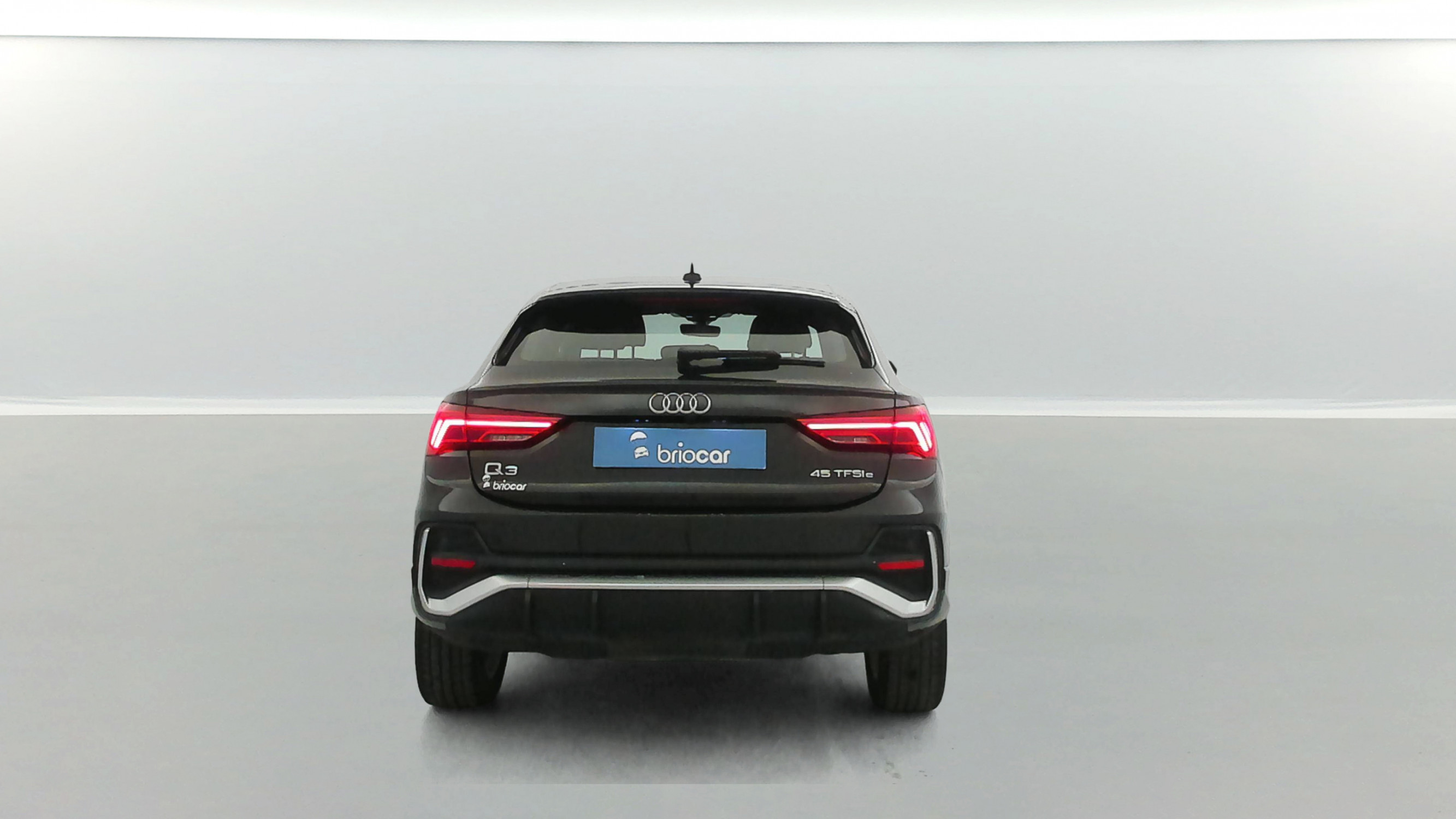 Vente en ligne Audi Q3 Sportback 45 TFSI e 245ch S line S tronic 6 Suréquipé au prix de 30 890 €