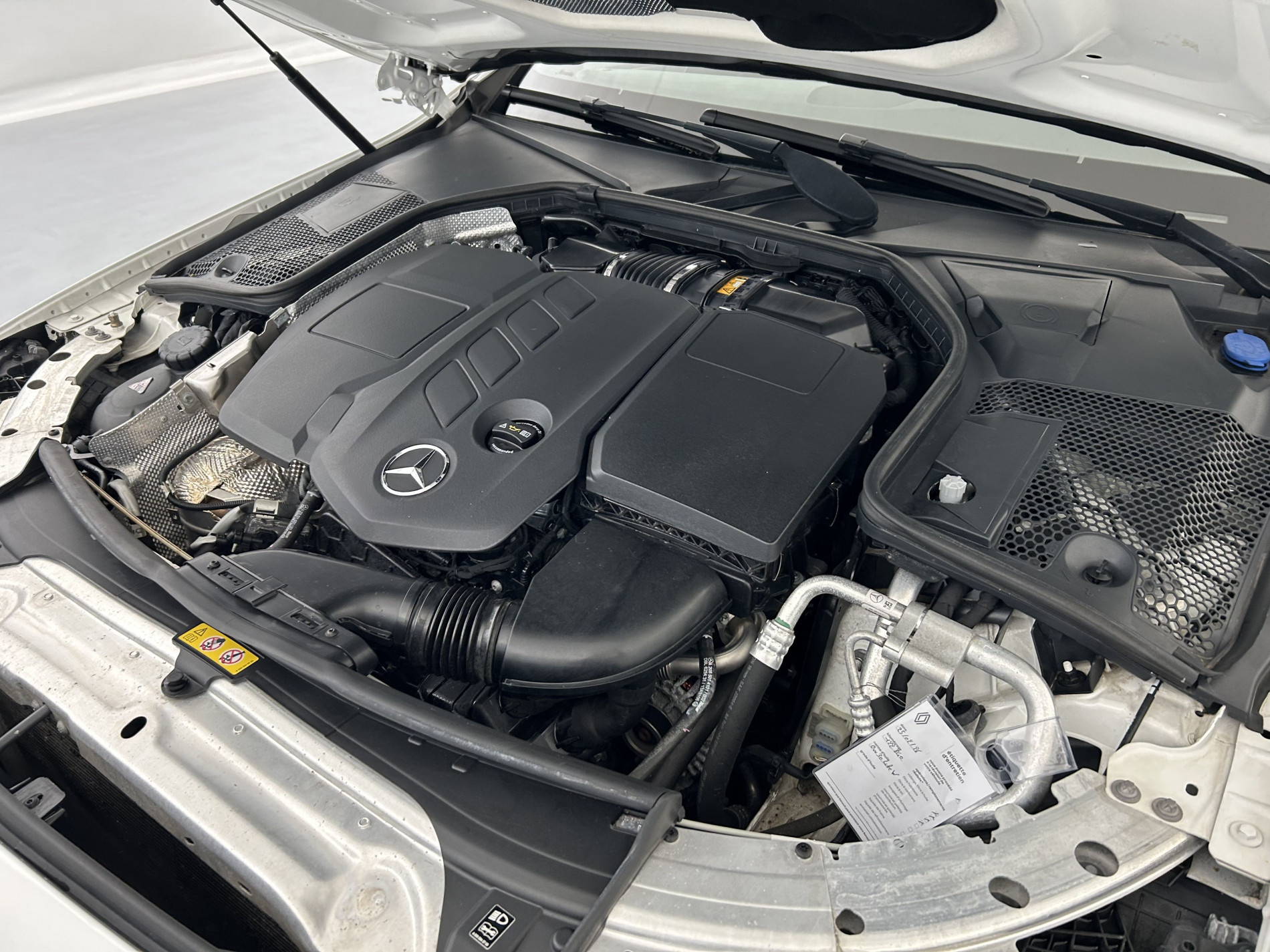 Vente en ligne Mercedes Classe C 220 d 194ch AMG Line 9G-Tronic + Attelage au prix de 29 980 €