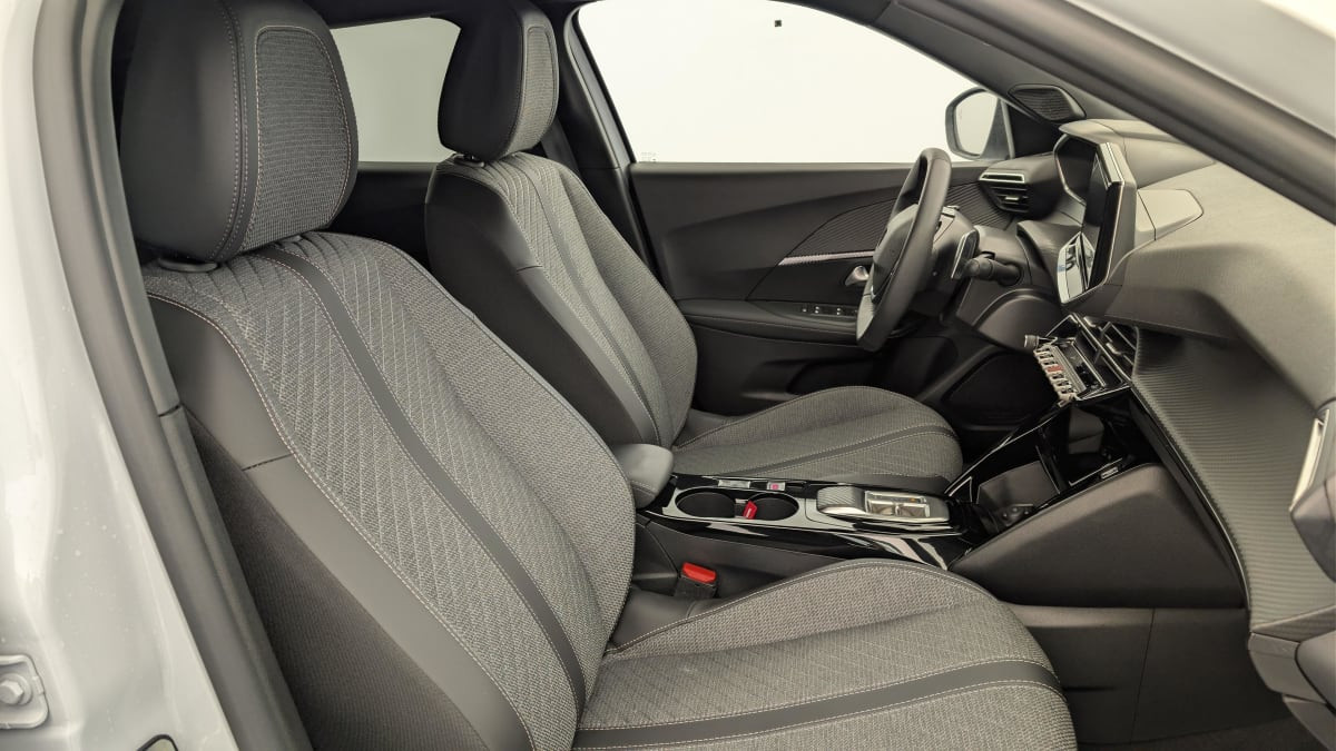 Vente en ligne Peugeot 2008 Hybrid 145 e-DCS6 Allure au prix de 23 360 €