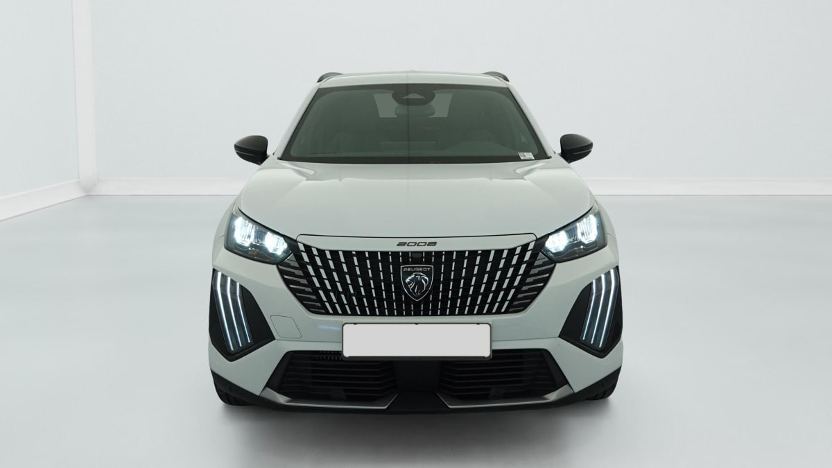 Vente en ligne Peugeot 2008 Hybrid 145 e-DCS6 Allure au prix de 23 360 €