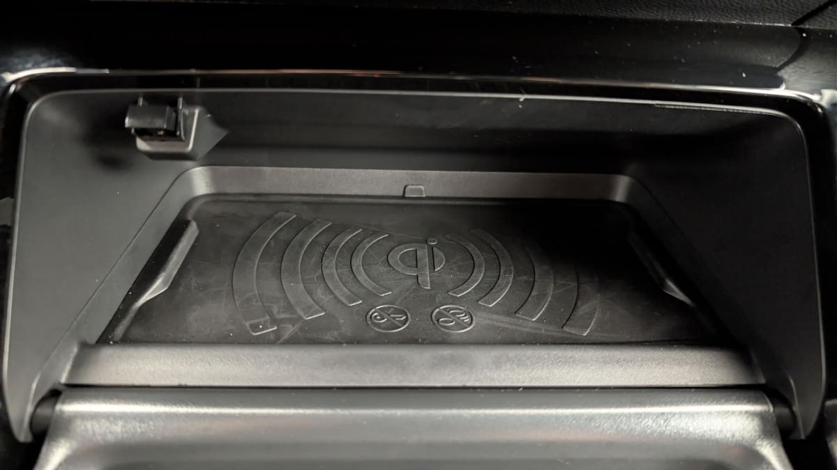 Vente en ligne Peugeot 2008 Hybrid 145 e-DCS6 Allure au prix de 23 360 €