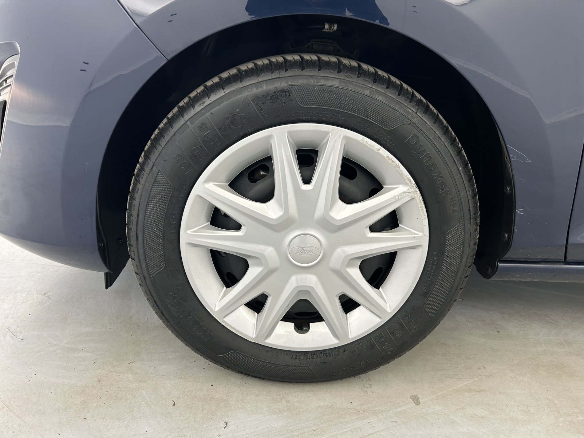 Vente en ligne Ford Fiesta 1.1 85ch Cool & Connect 3p + Radars de recul au prix de 9 780 €