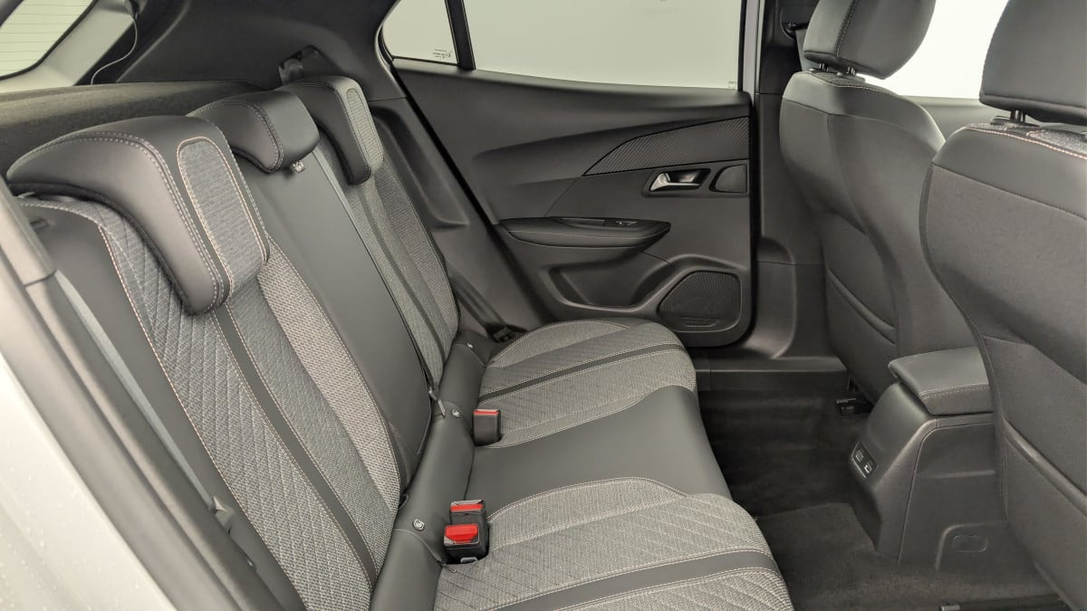 Vente en ligne Peugeot 2008 Hybrid 145 e-DCS6 Allure au prix de 23 360 €