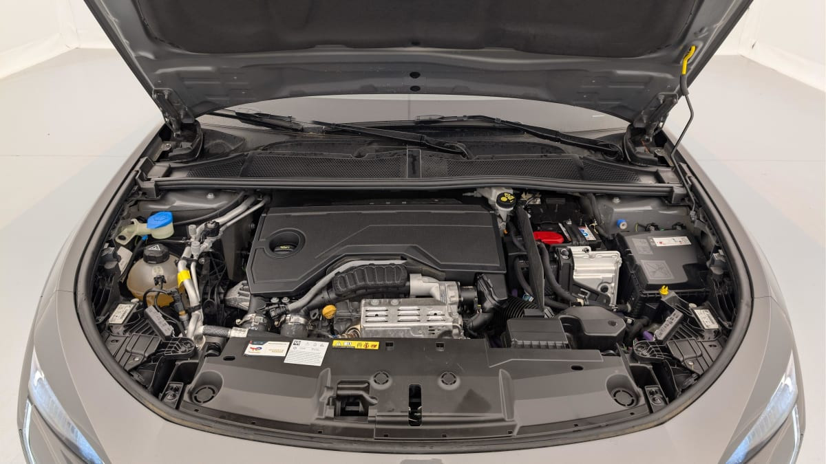 Vente en ligne Peugeot 408 Hybrid 145 e-DCS6 Allure au prix de 25 420 €