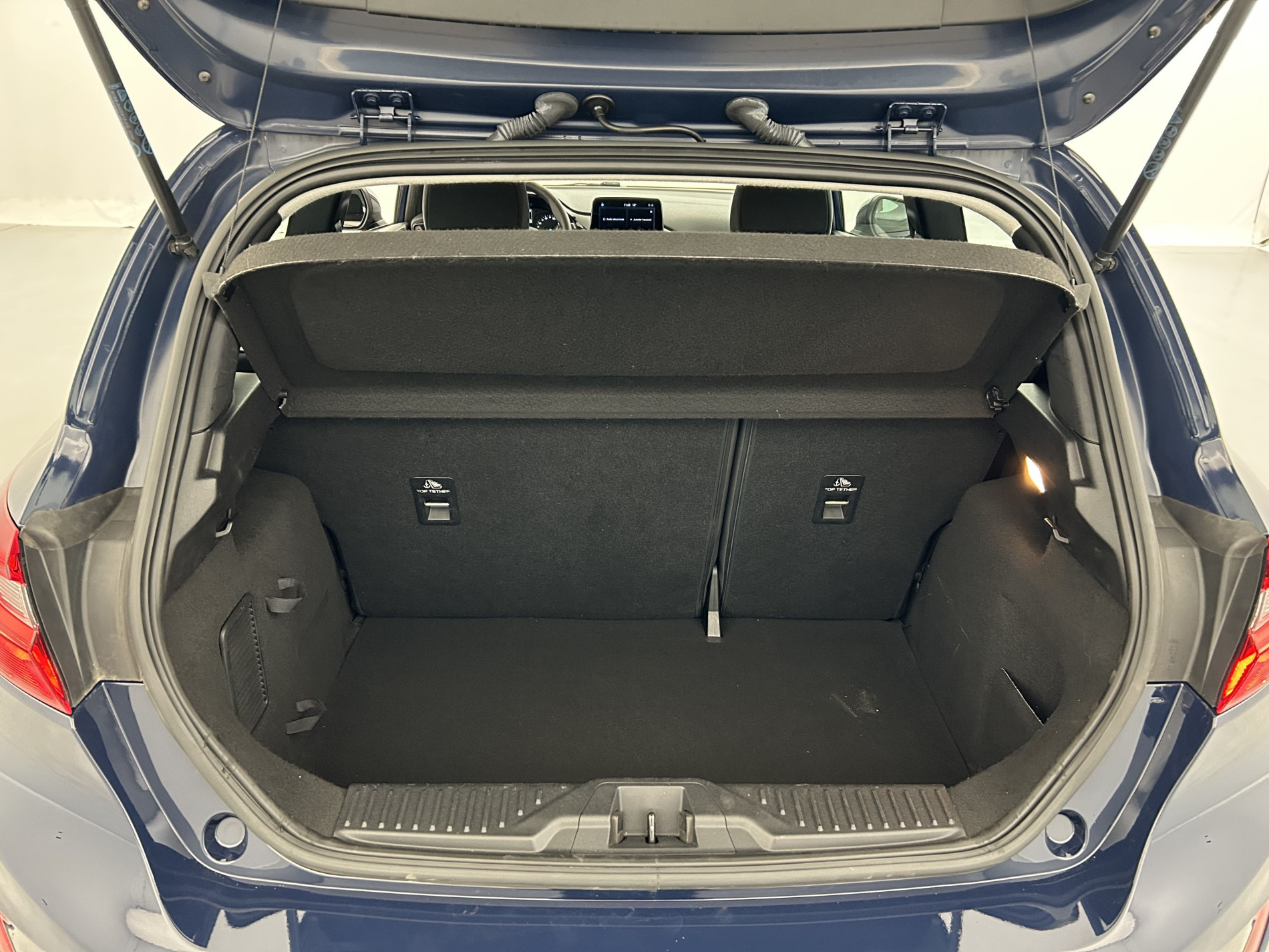 Vente en ligne Ford Fiesta 1.1 85ch Cool & Connect 3p + Radars de recul au prix de 9 780 €