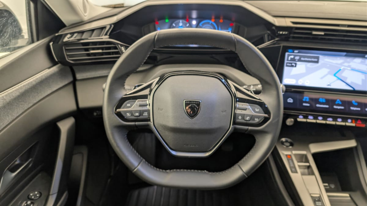 Vente en ligne Peugeot 408 Hybrid 145 e-DCS6 Allure au prix de 25 420 €