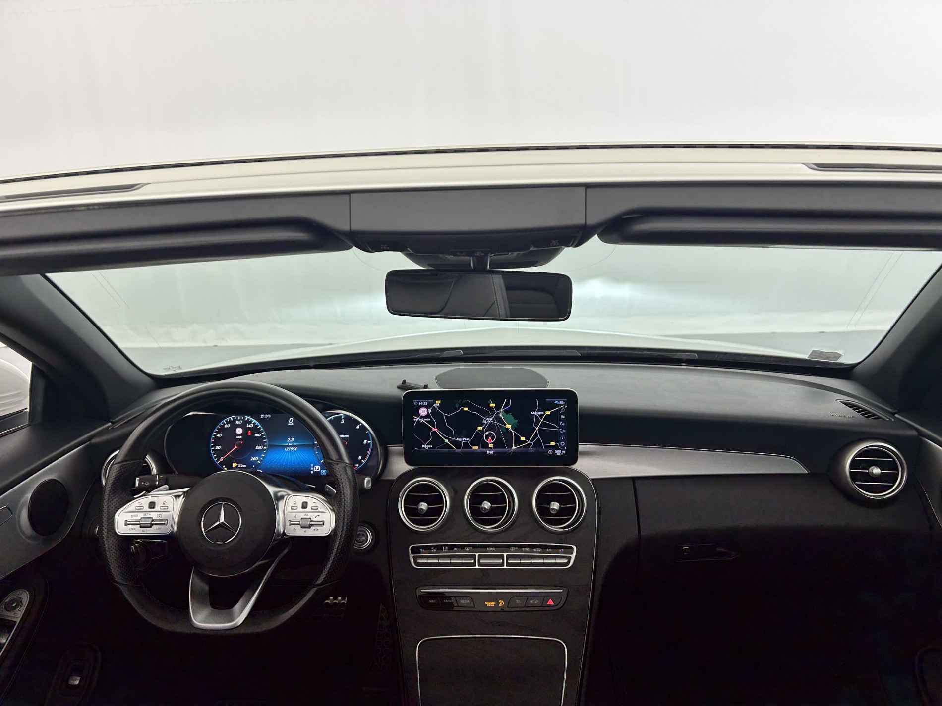 Vente en ligne Mercedes Classe C 220 d 194ch AMG Line 9G-Tronic + Attelage au prix de 29 980 €