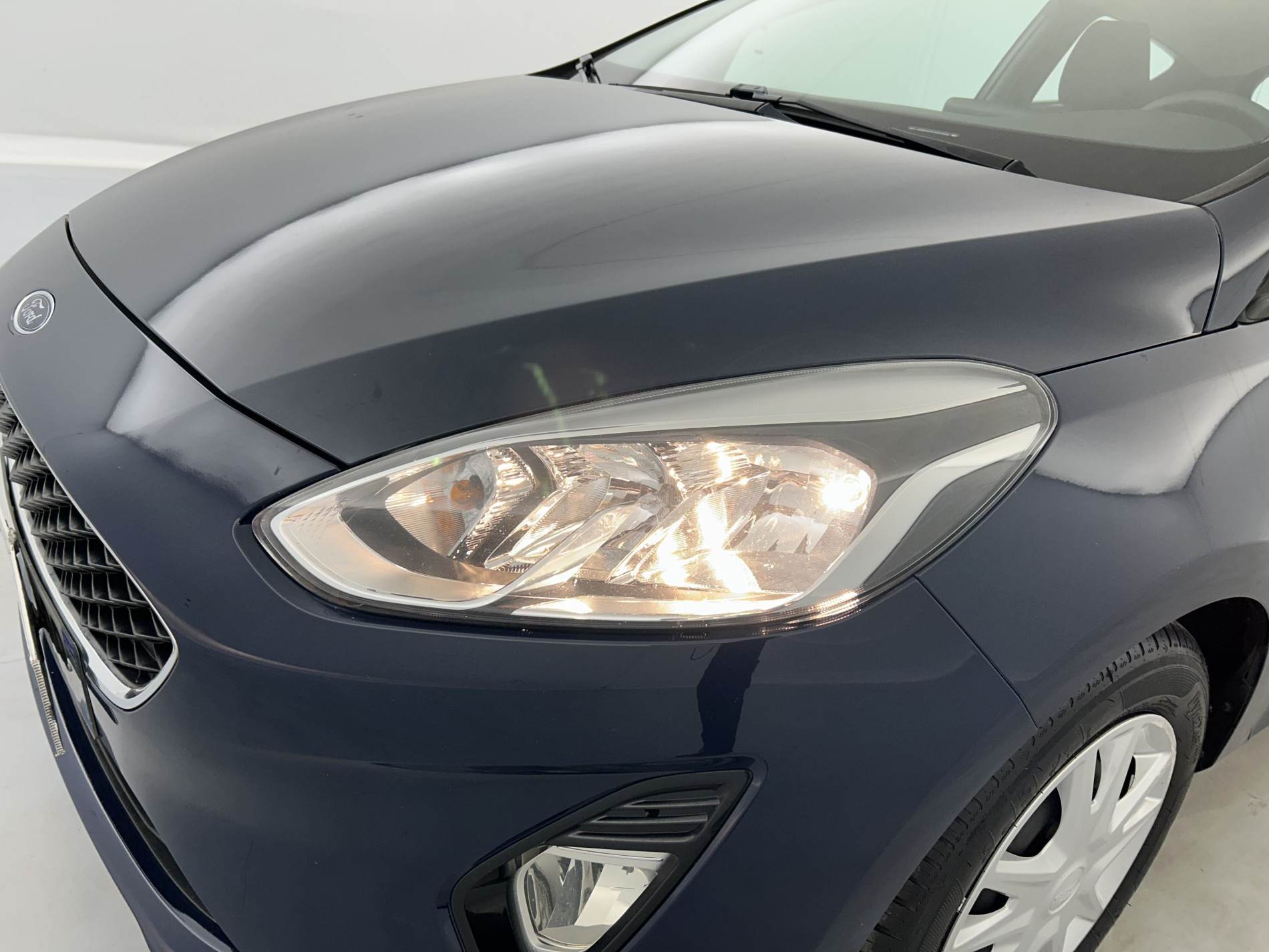 Vente en ligne Ford Fiesta 1.1 85ch Cool & Connect 3p + Radars de recul au prix de 9 780 €