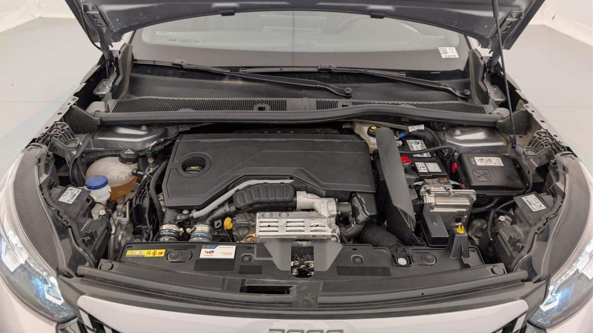 Vente en ligne Peugeot 2008 Hybrid 145 e-DCS6 Allure au prix de 22 330 €