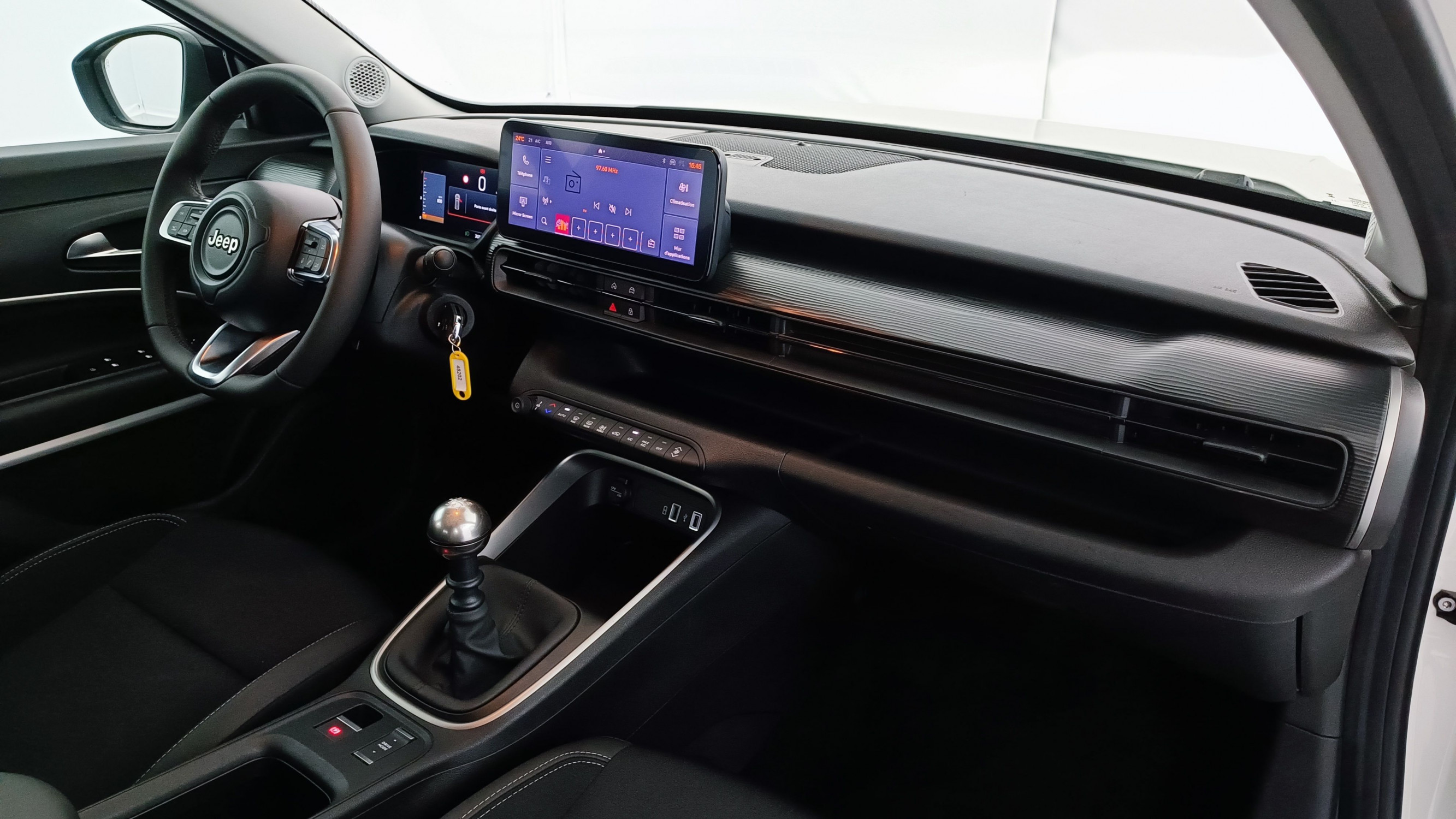 Vente en ligne Jeep Avenger AVENGER 1.2 T3 100ch Altitude au prix de 21 200 €