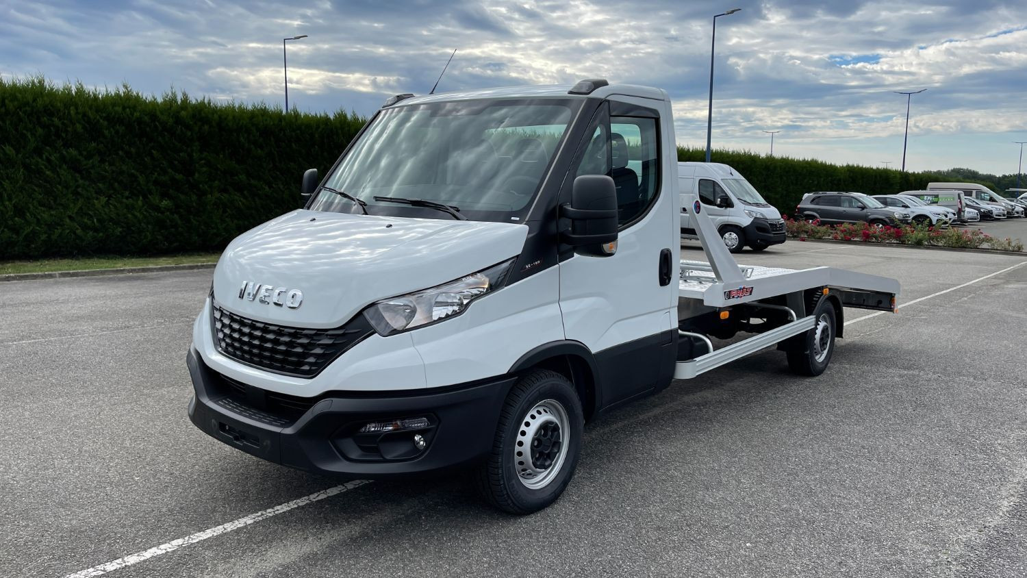 Vente en ligne Iveco Daily DAILY III 35S16H 4100 3.0 160ch Porte Voiture Plat'fix PF18 Alu au prix de 58 040 €