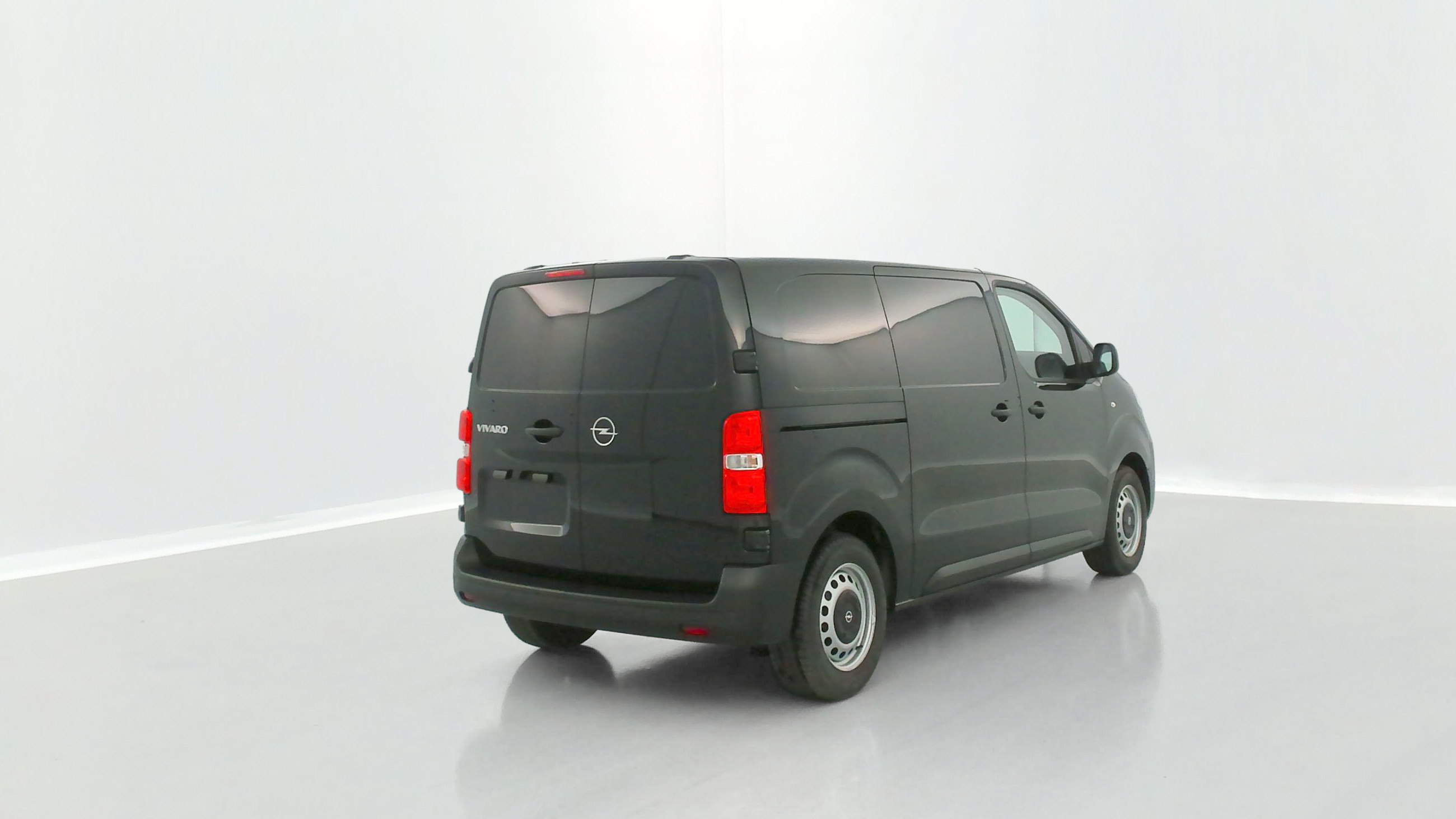 Vente en ligne Opel Vivaro Combi VIVARO M 2.0 BlueHDi 145ch au prix de 26 580 €
