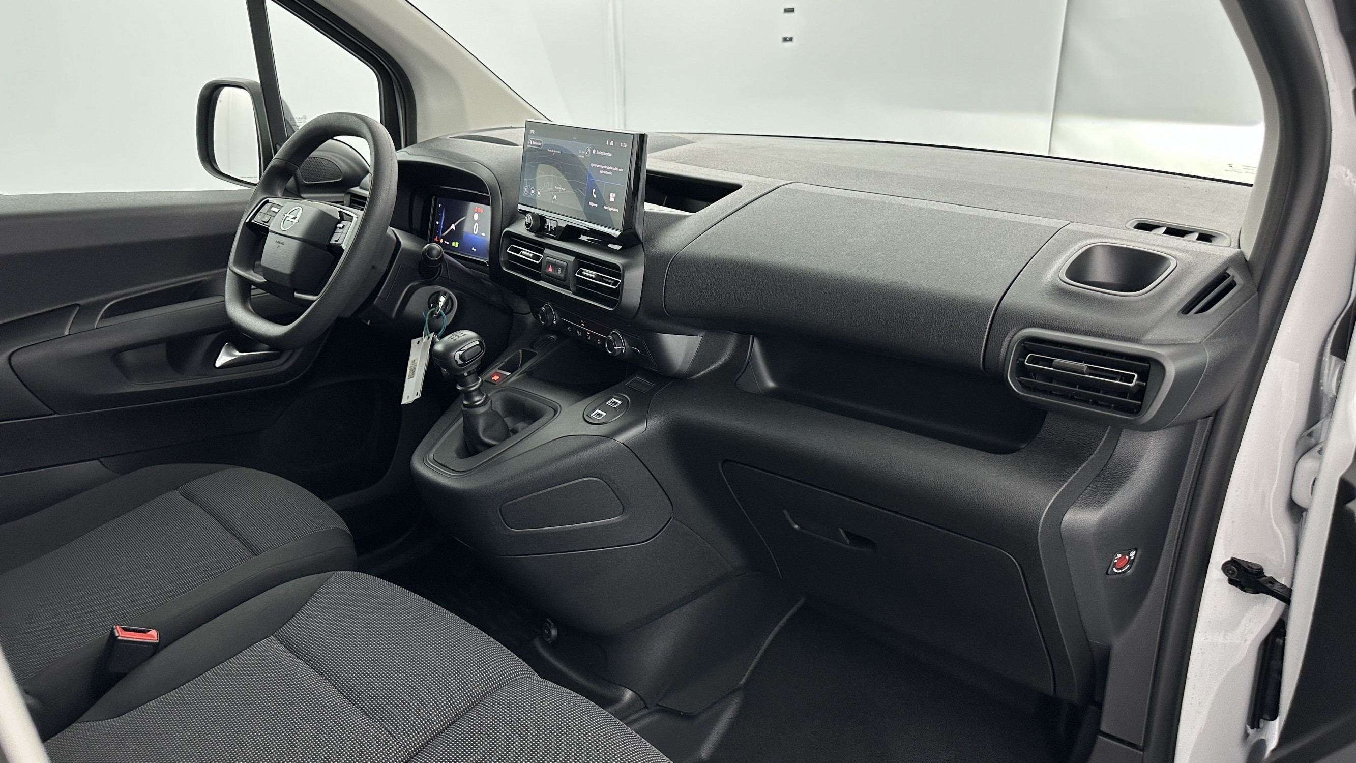 Vente en ligne Opel Combo Cargo COMBO CARGO M 650kg 1.5 BlueHDi 100ch au prix de 22 980 €