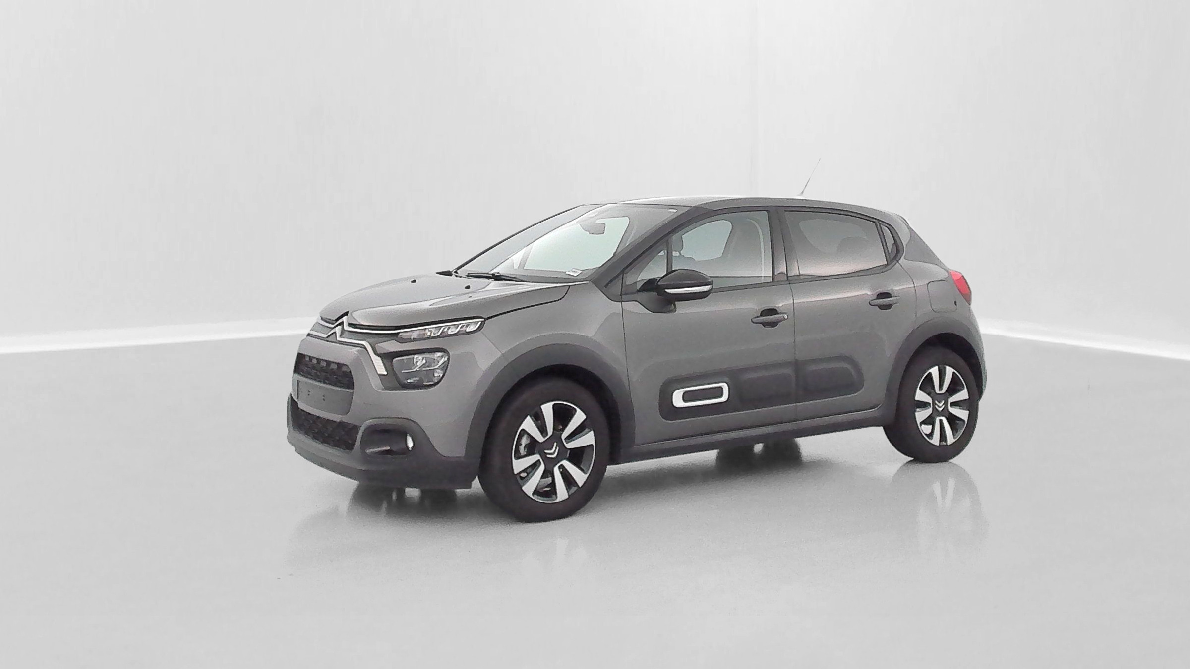 Vente en ligne Citroën C3 C3 III 1.2 PureTech 110ch Shine au prix de 17 200 €