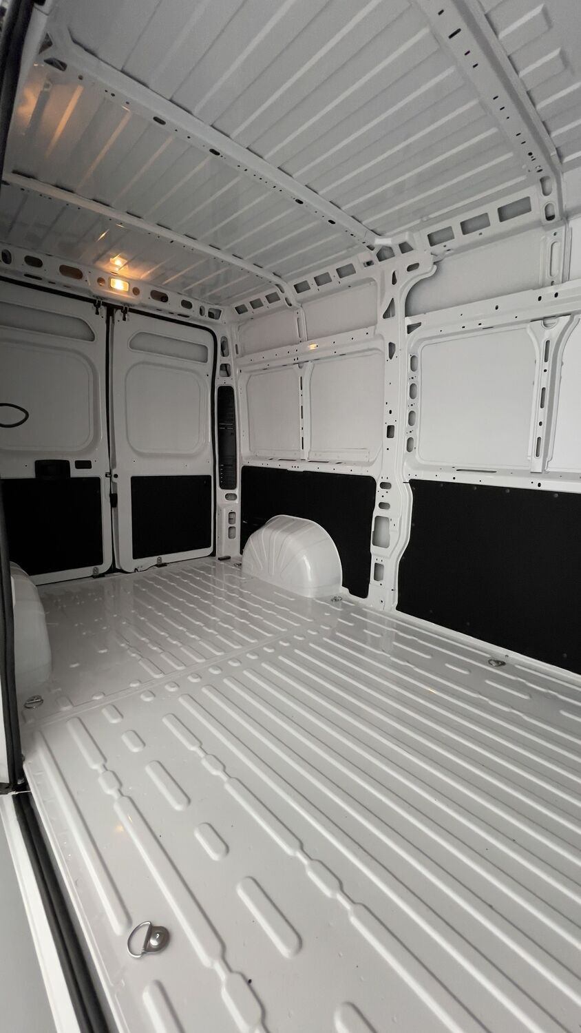 Vente en ligne Fiat Ducato Fourgon DUCATO III 3.5 MH2 H3-Power 140ch au prix de 30 300 €