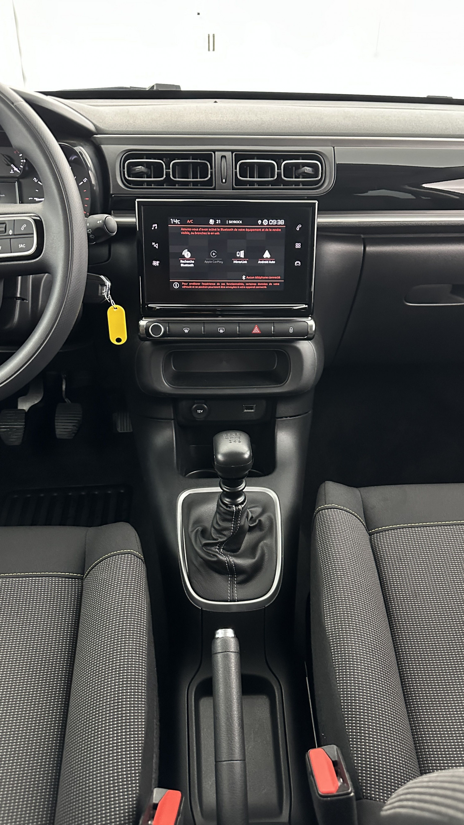 Vente en ligne Citroën C3 C3 III 1.2 PureTech 110ch Shine au prix de 17 200 €