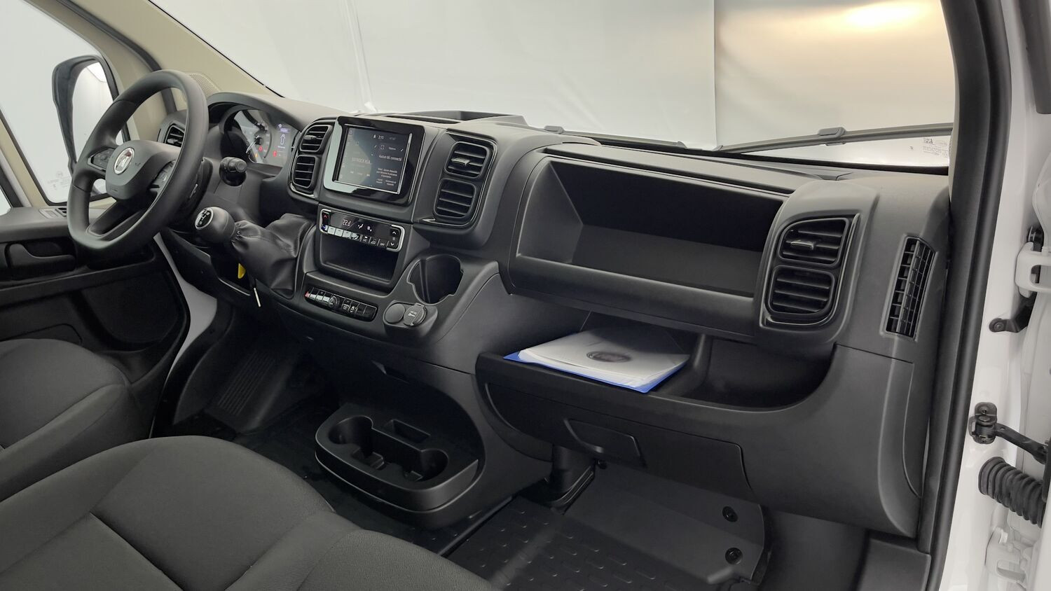 Vente en ligne Fiat Ducato Fourgon DUCATO III 3.5 MH2 H3-Power 140ch au prix de 30 300 €