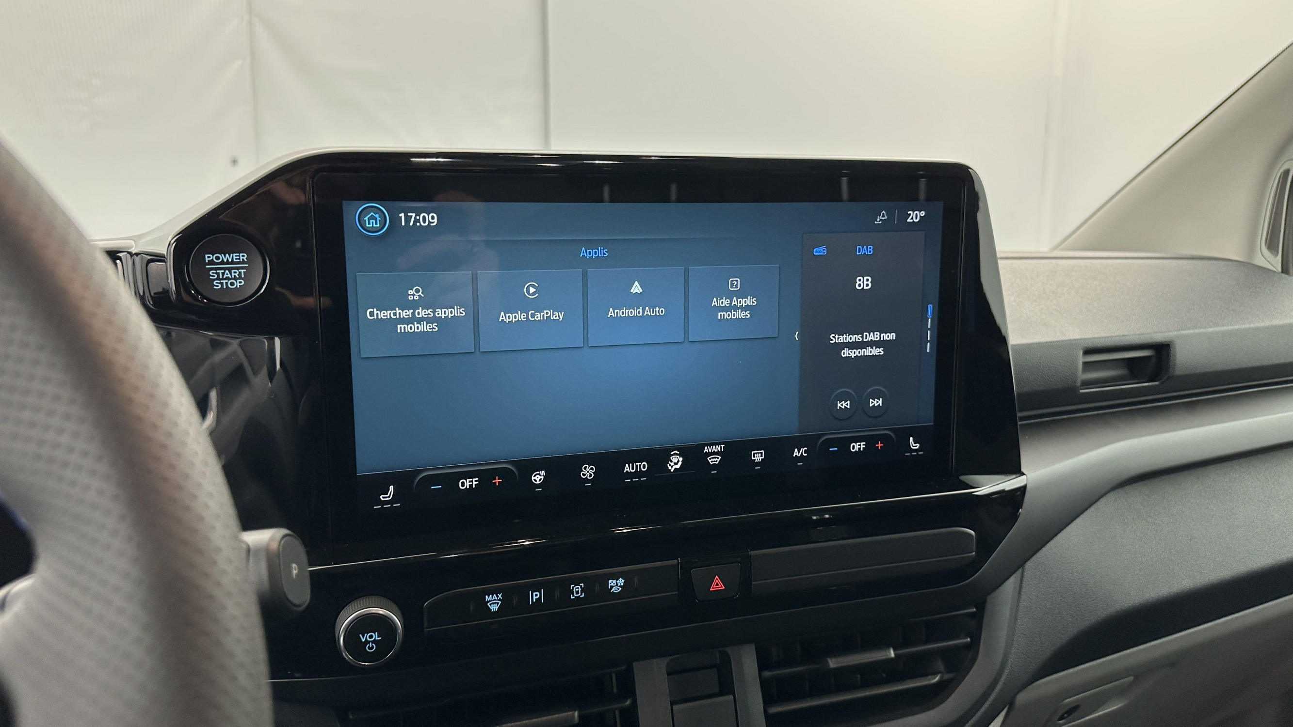 Vente en ligne Ford Transit Custom TRANSIT CUSTOM 320 L2H1 2.0 EcoBlue 170ch MS-RT BVA8 AWD au prix de 67 740 €