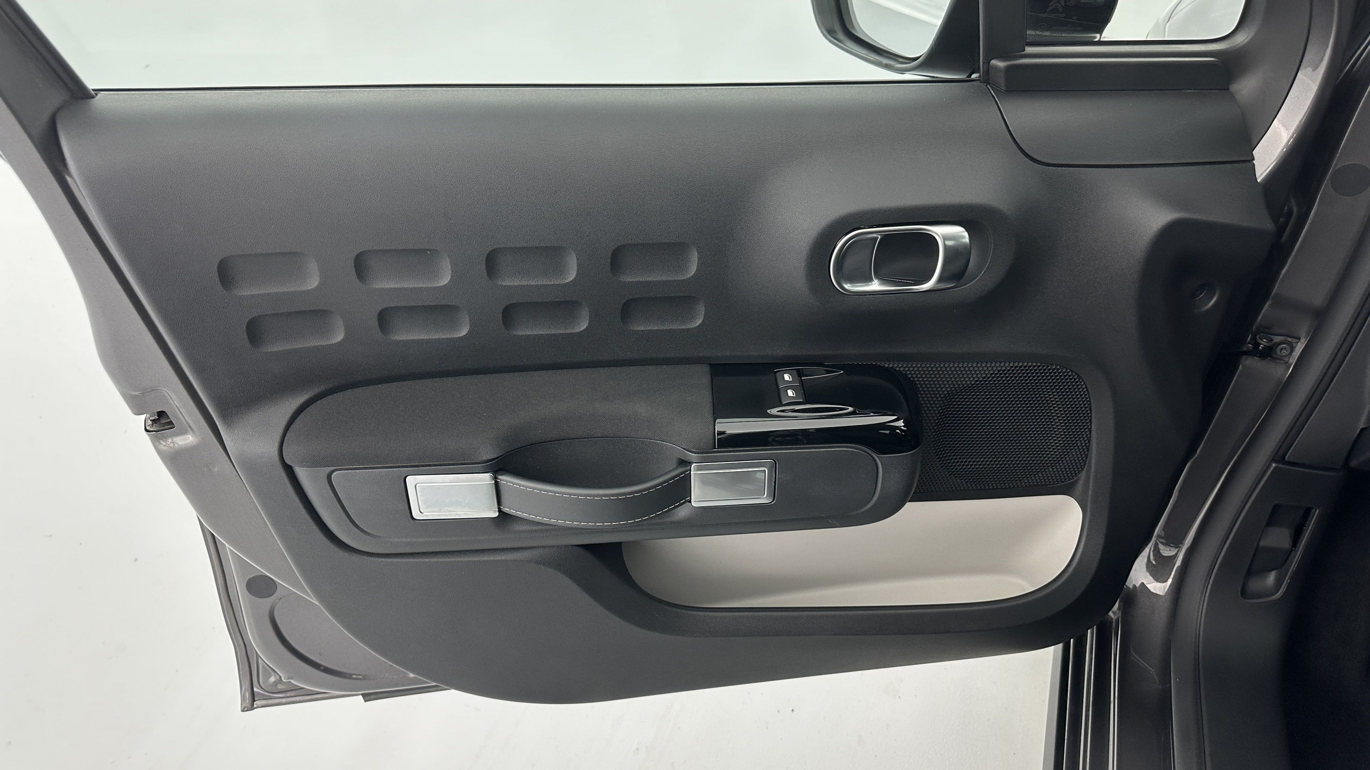 Vente en ligne Citroën C3 C3 III 1.2 PureTech 110ch Shine au prix de 17 200 €
